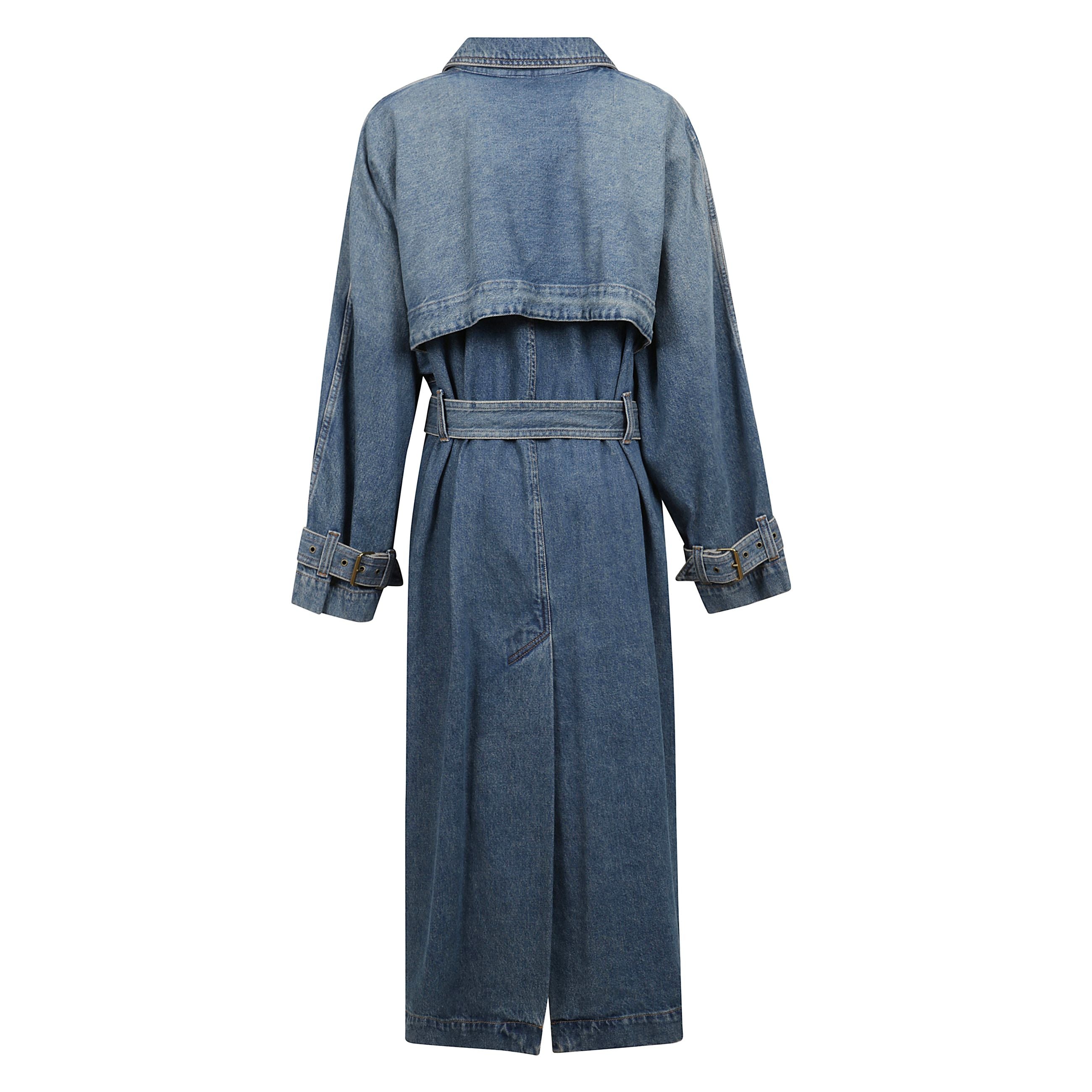 Trench brekka con chiusura frontale con bottoni, due tasche laterali con patta e polsini con cintura