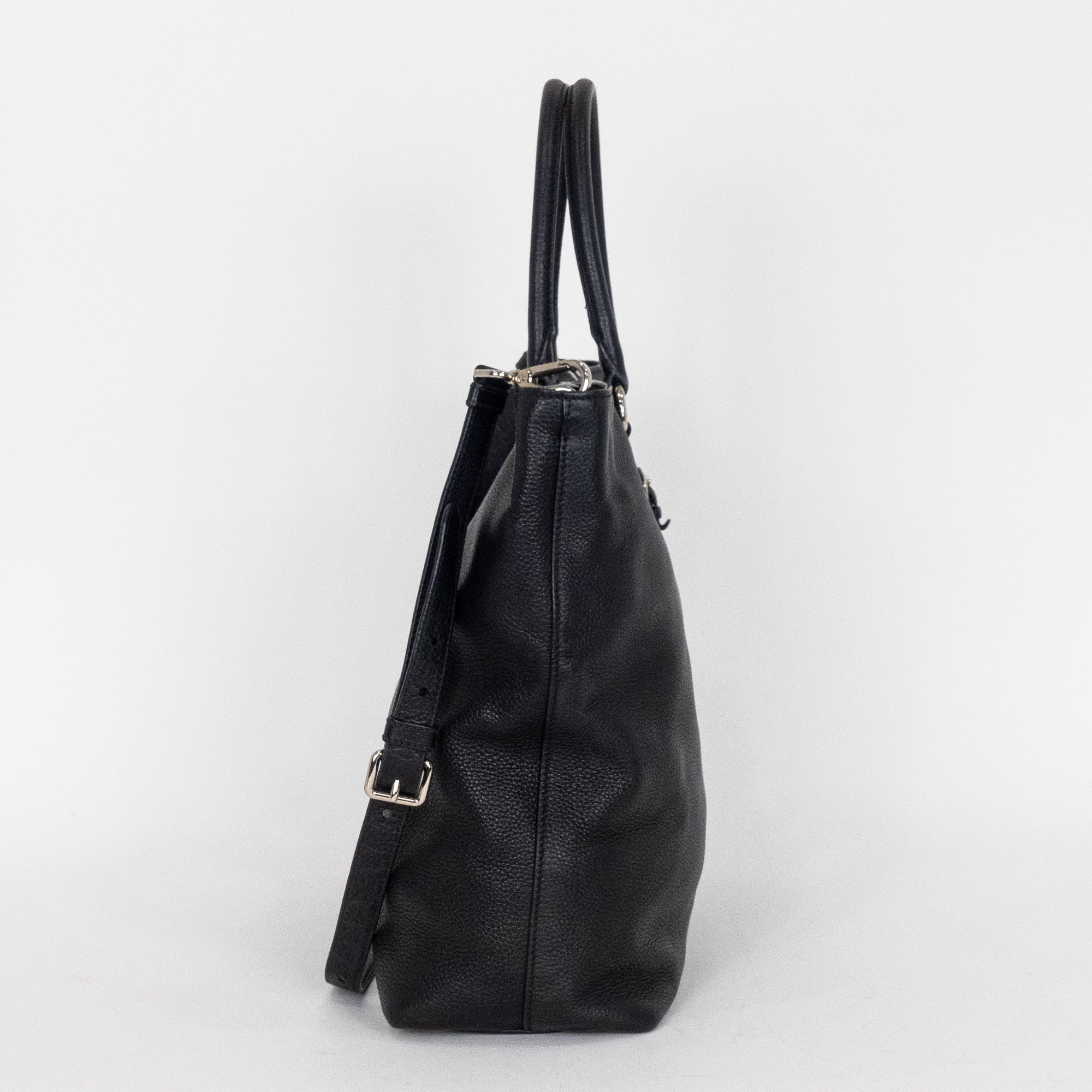 Classic Medium Shopping Tote