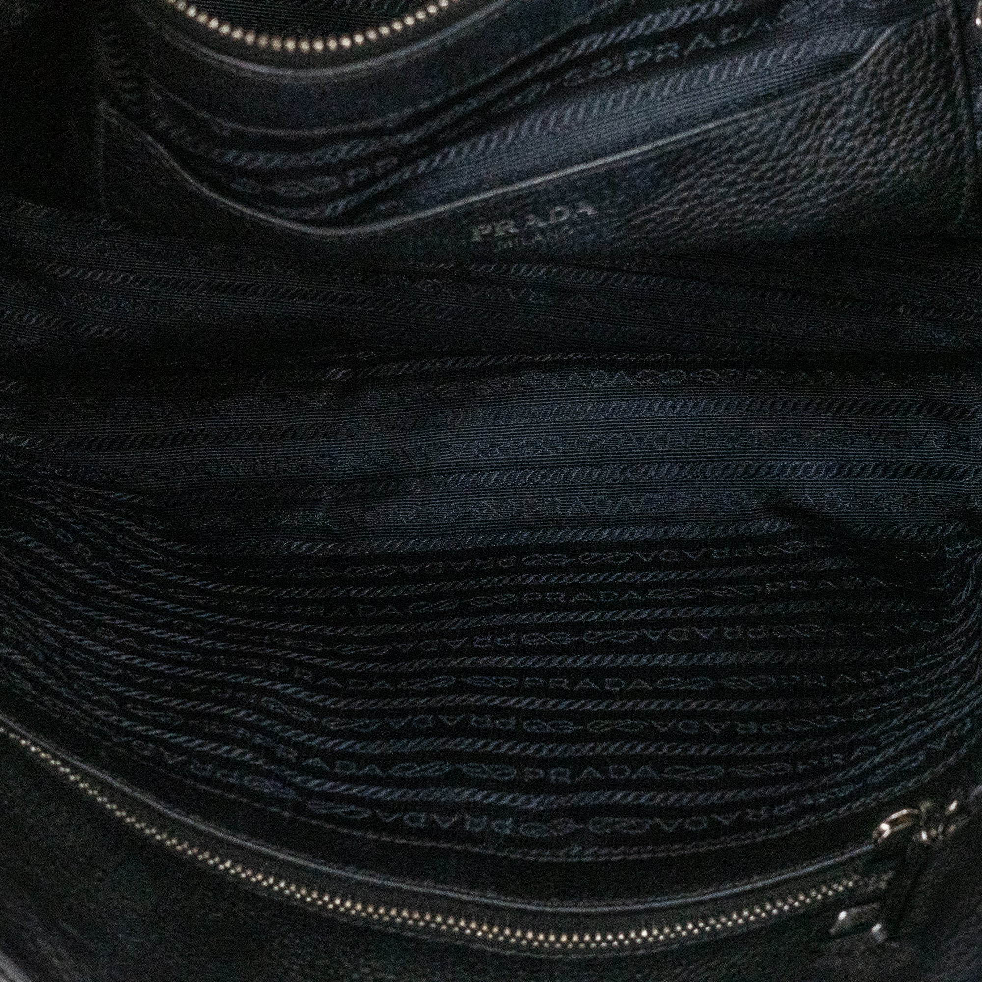 Classic Medium Shopping Tote