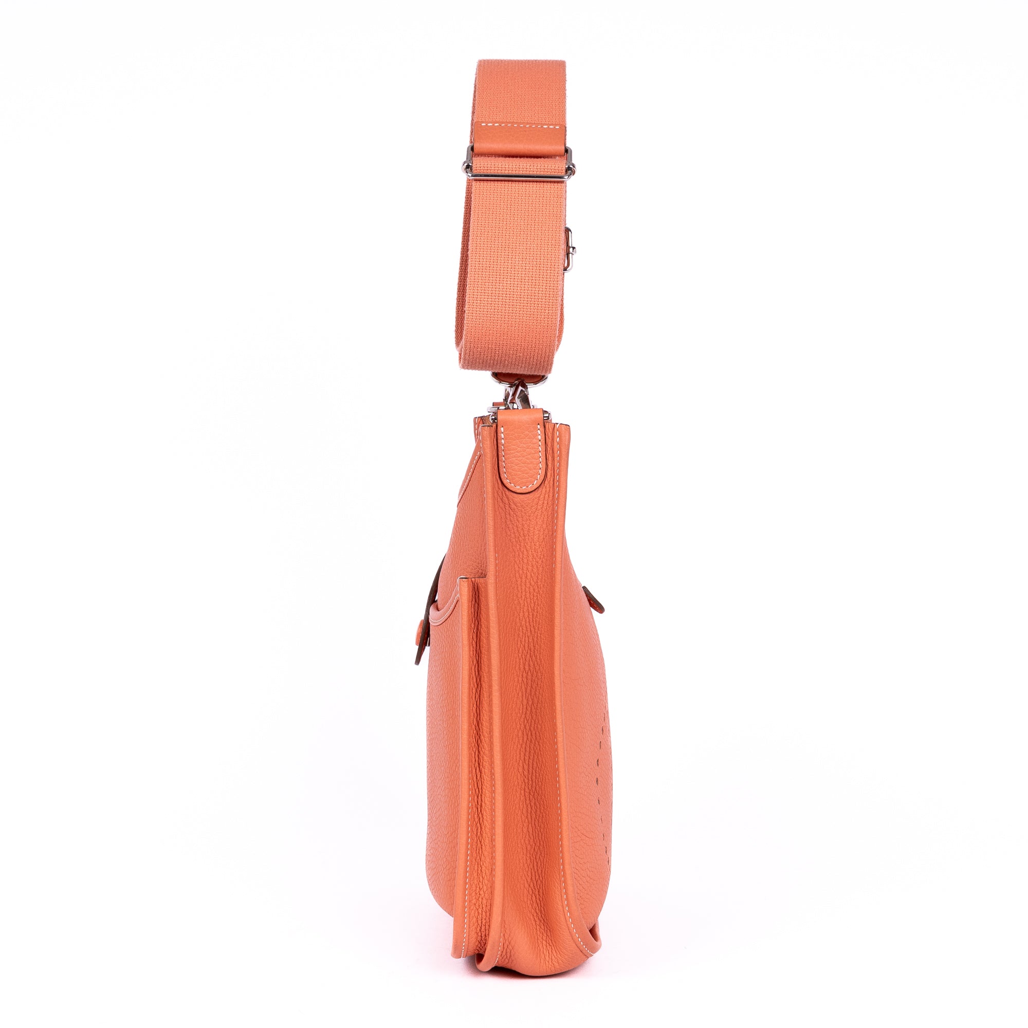Evelyne III PM
