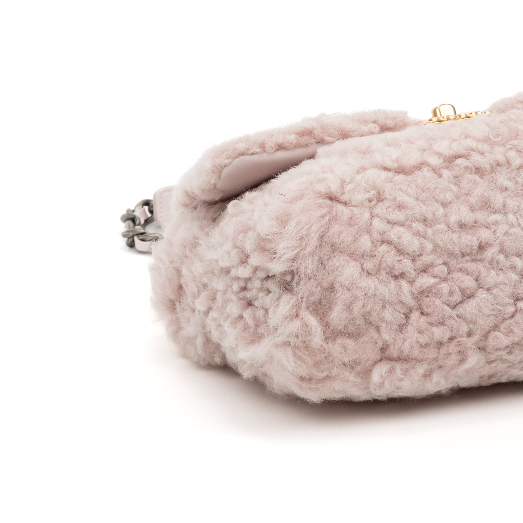 Rare Shearling 19 Classic Flap