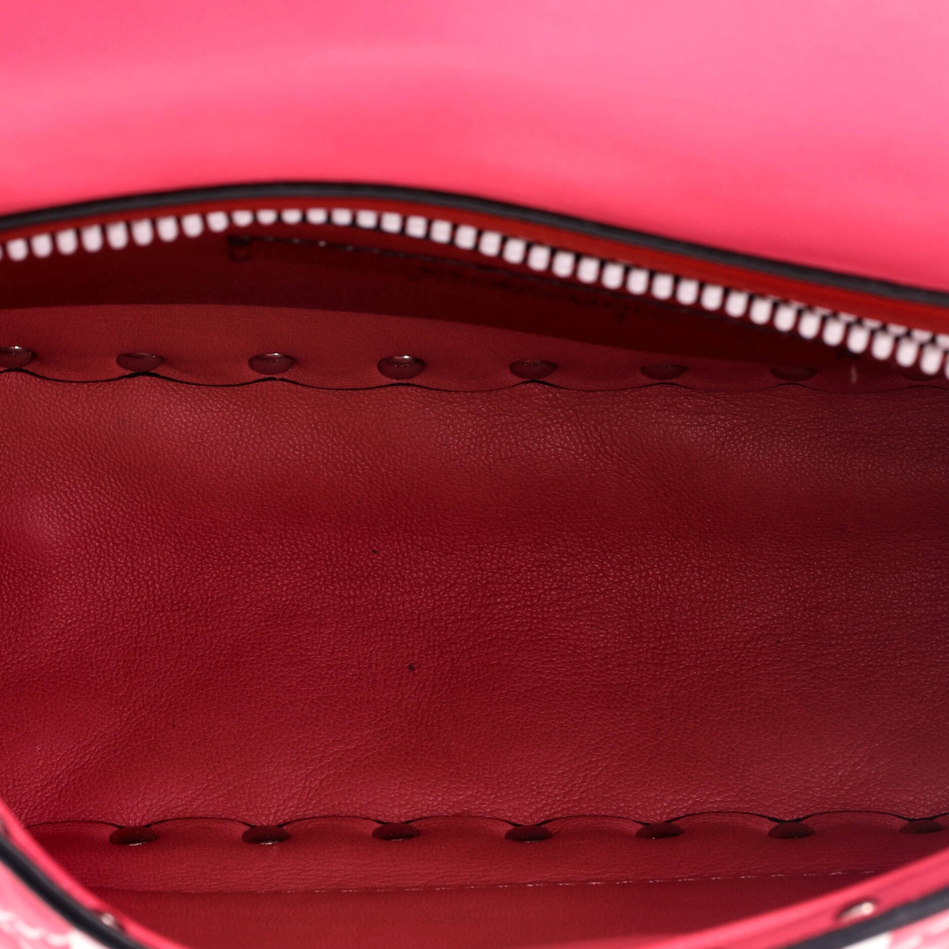 Rockstud Spike Flap Medium
