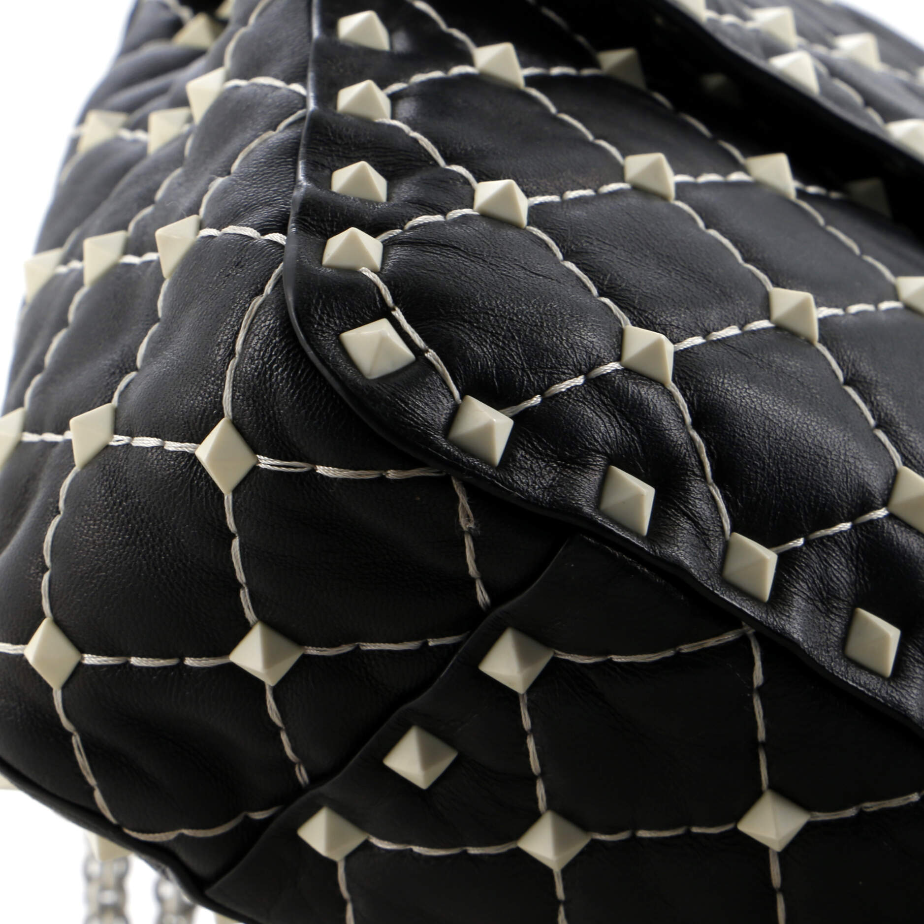 Rockstud Spike Flap Medium