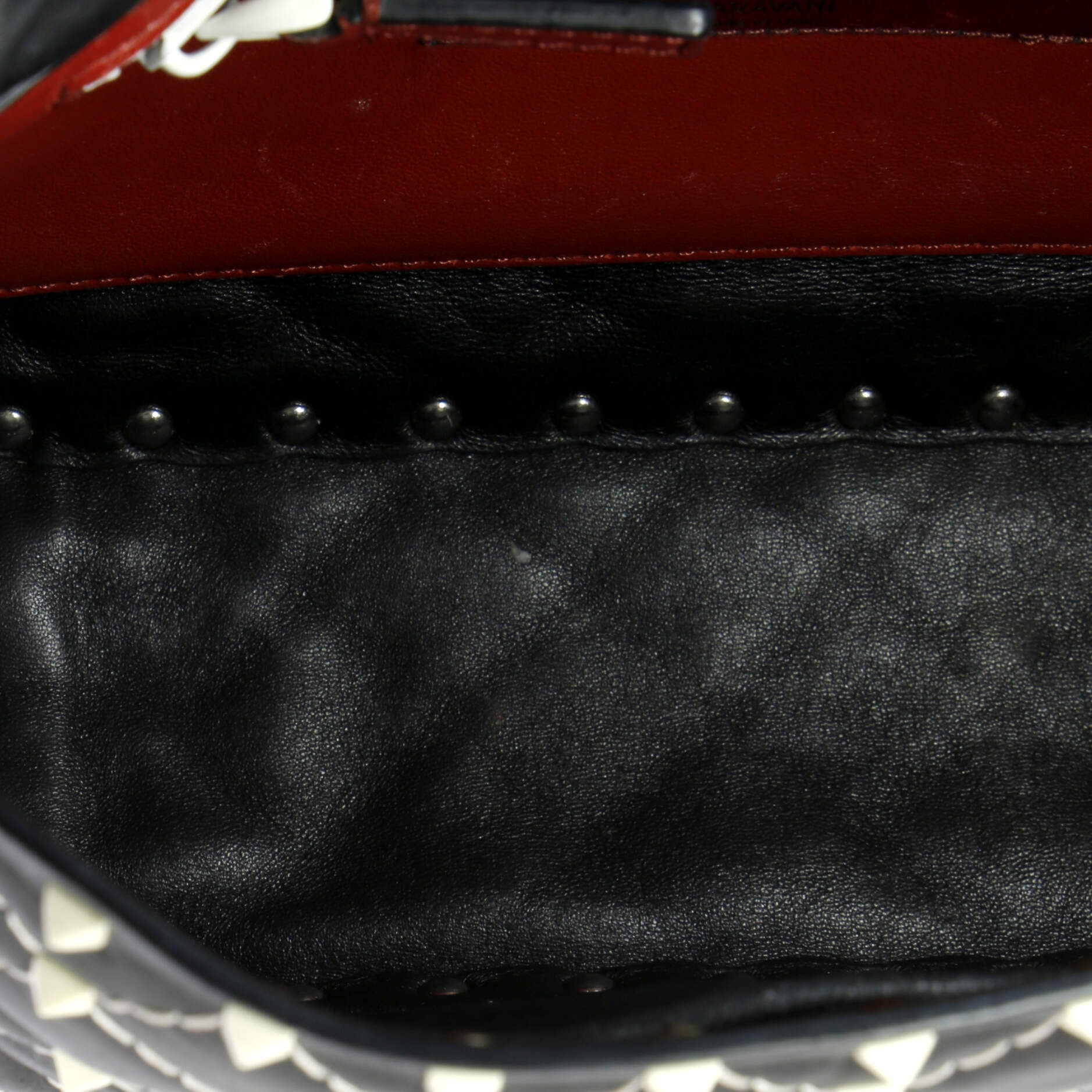 Rockstud Spike Flap Medium
