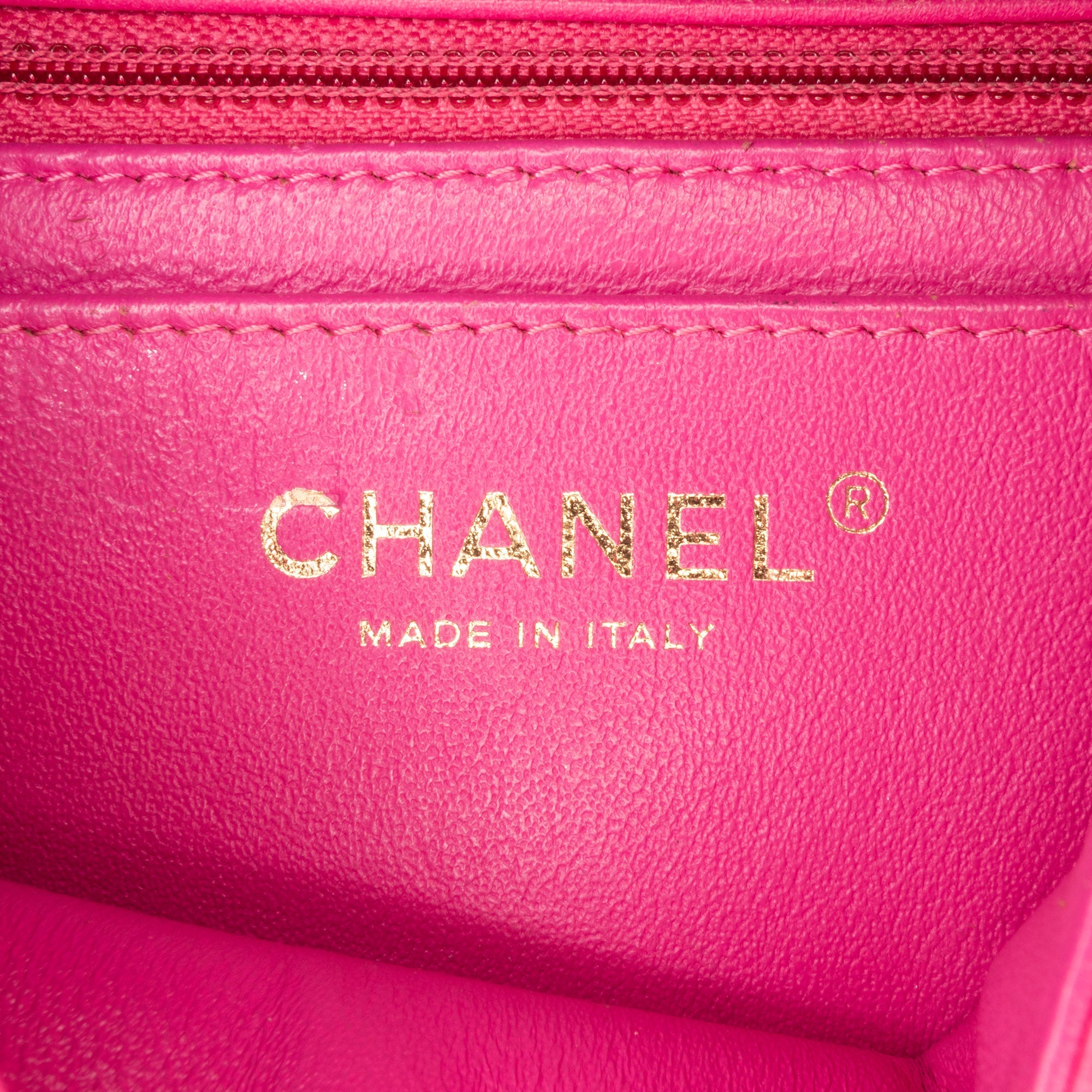 Square Classic Single Flap Mini