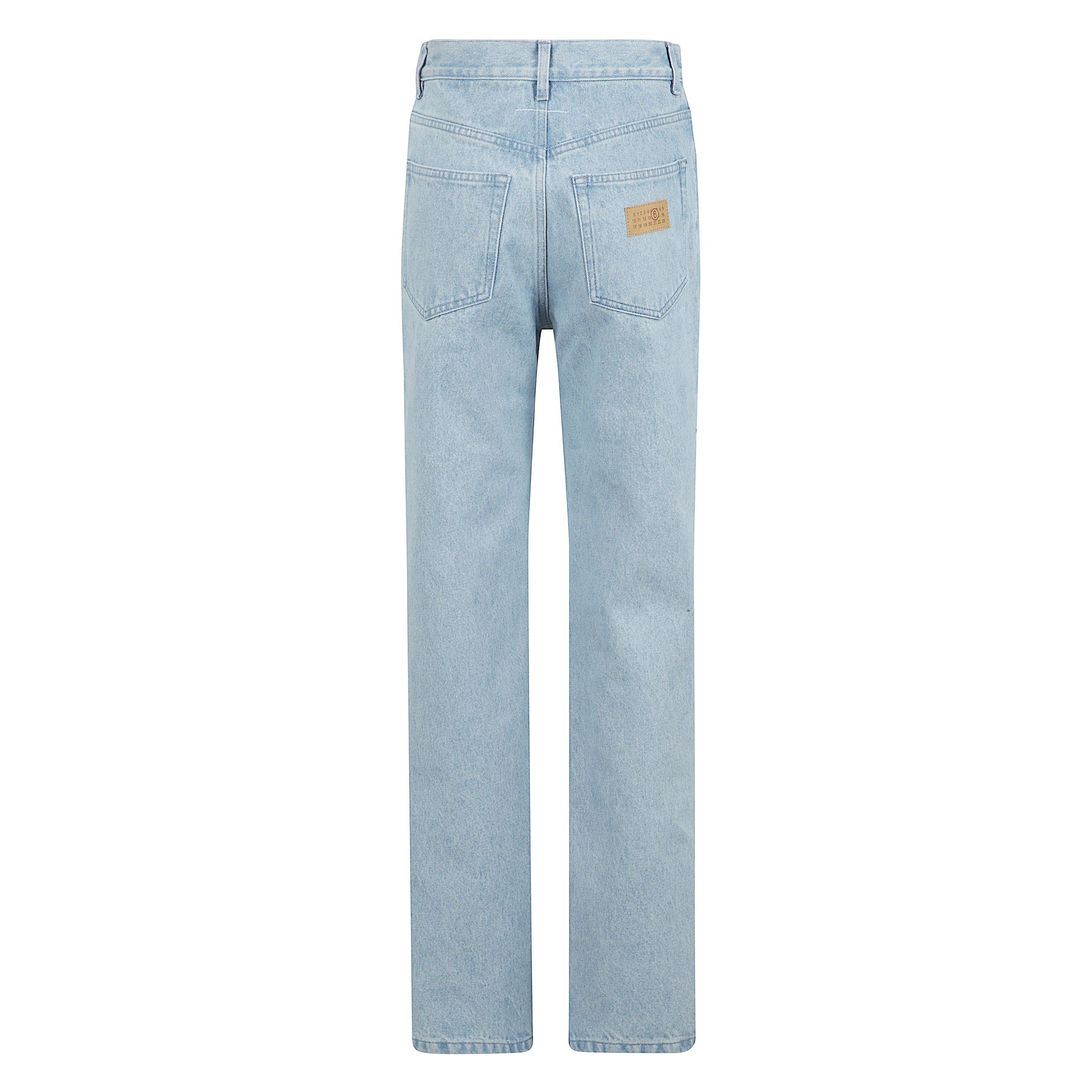 Jeans con strappi, chiusura con zip nascosta e bottone
design a cinque tasche