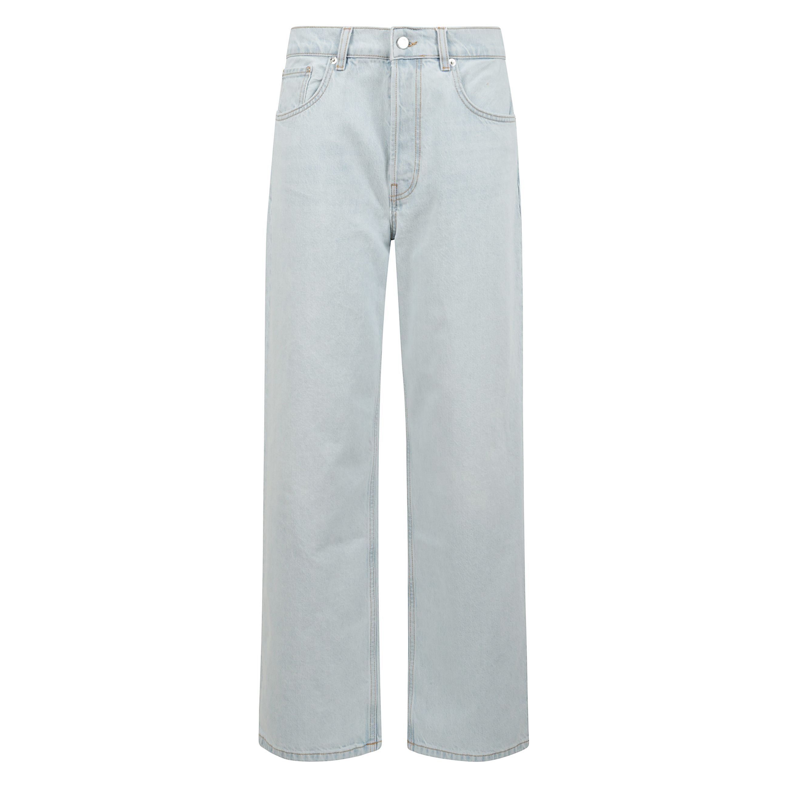 Jeans in denim non elasticizzato, con lavaggio ultra-decolorato che conferisce un effetto vissuto e contemporaneo. vita alta pensata per una vestibilità bassa sui fianchi, gamba ampia a tutta lunghezza e orlo a taglio vivo. chiusura con bottoni e cinque