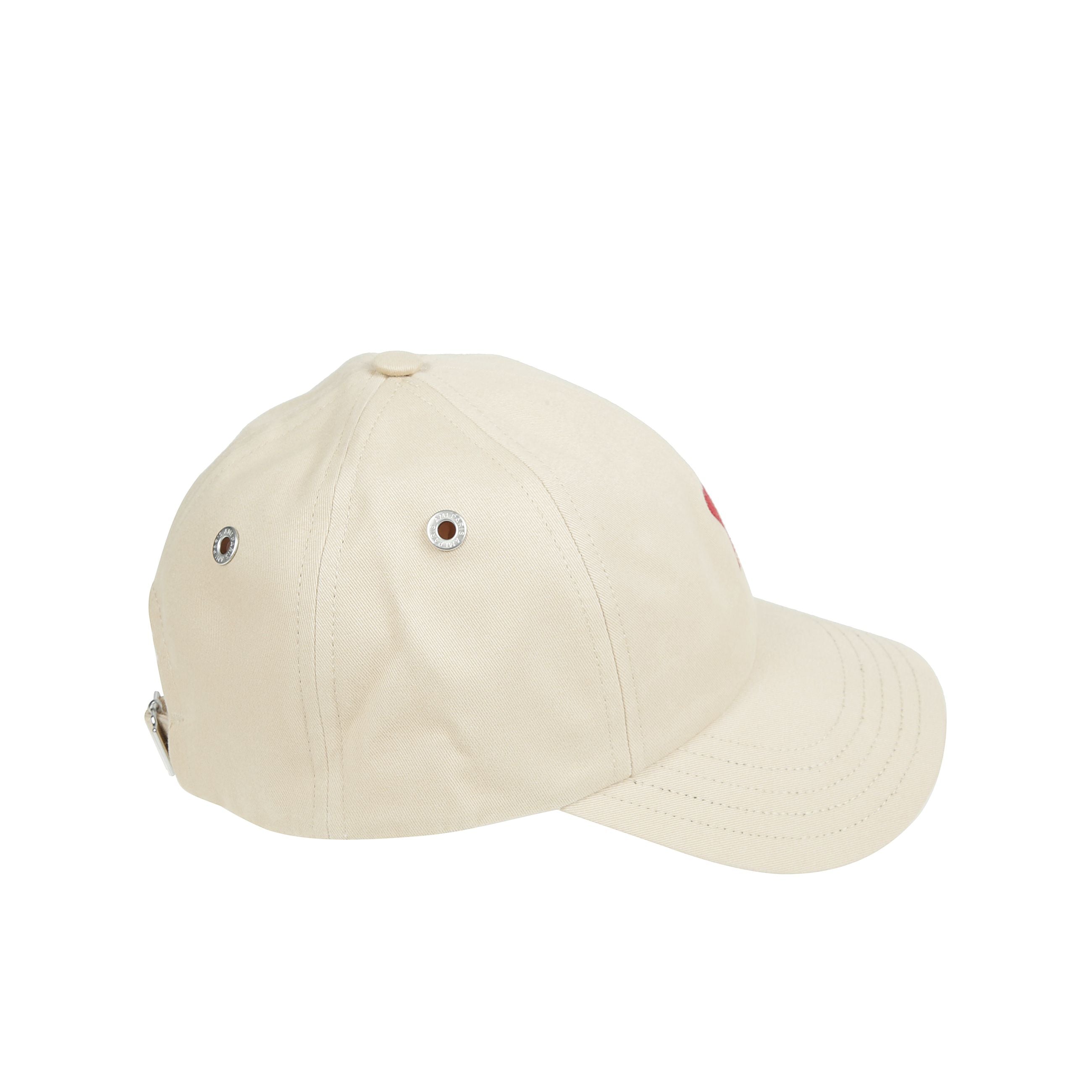 Berretto in gabardine di cotone effetto pesca con logo rosso ami de coeur ricamo punto a catena e fodera in cotone. "ami" fibbia di regolazione 57 cm sul retro firma.