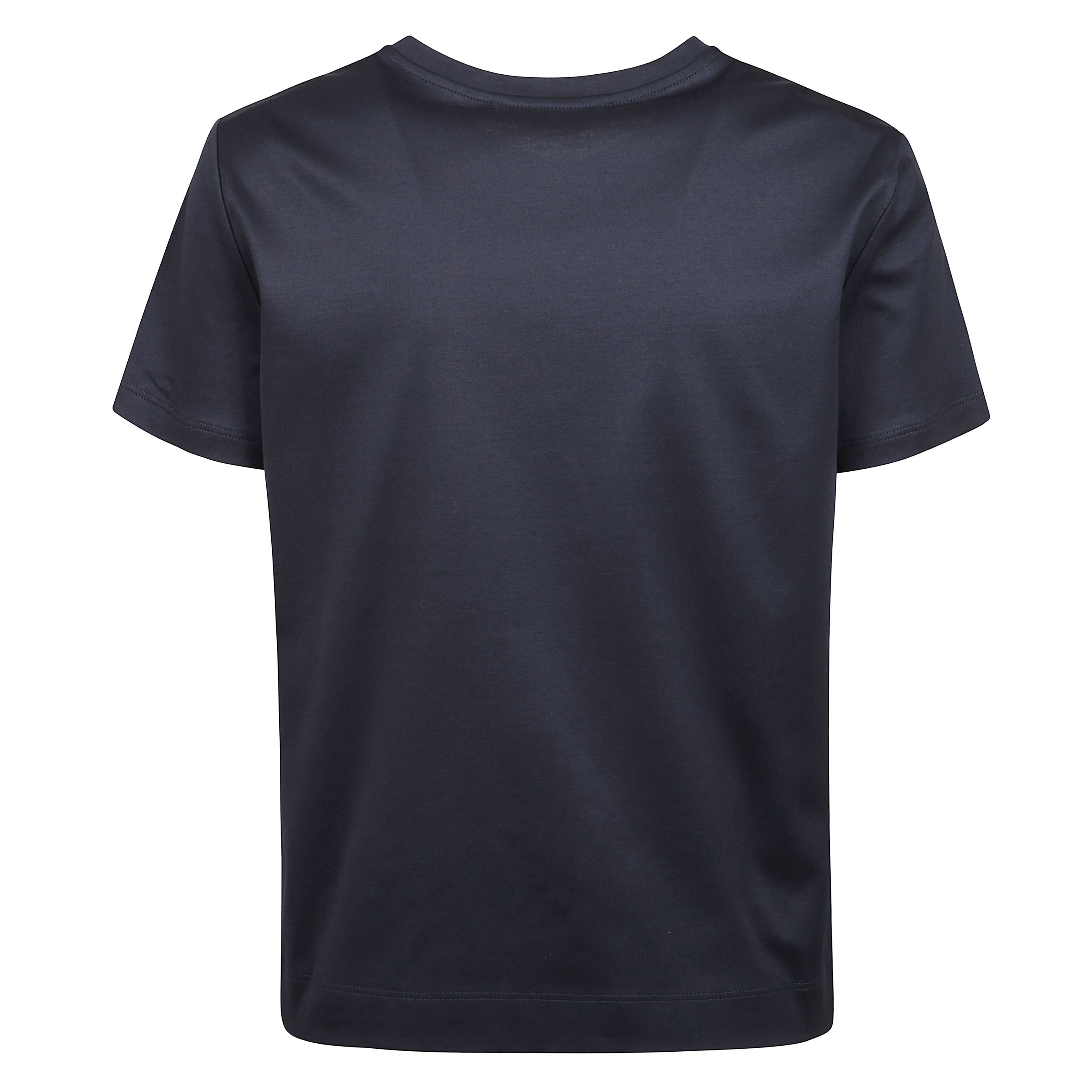 T-shirt basic girocollo a maniche corte, realizzata in morbido interlock di puro cotone