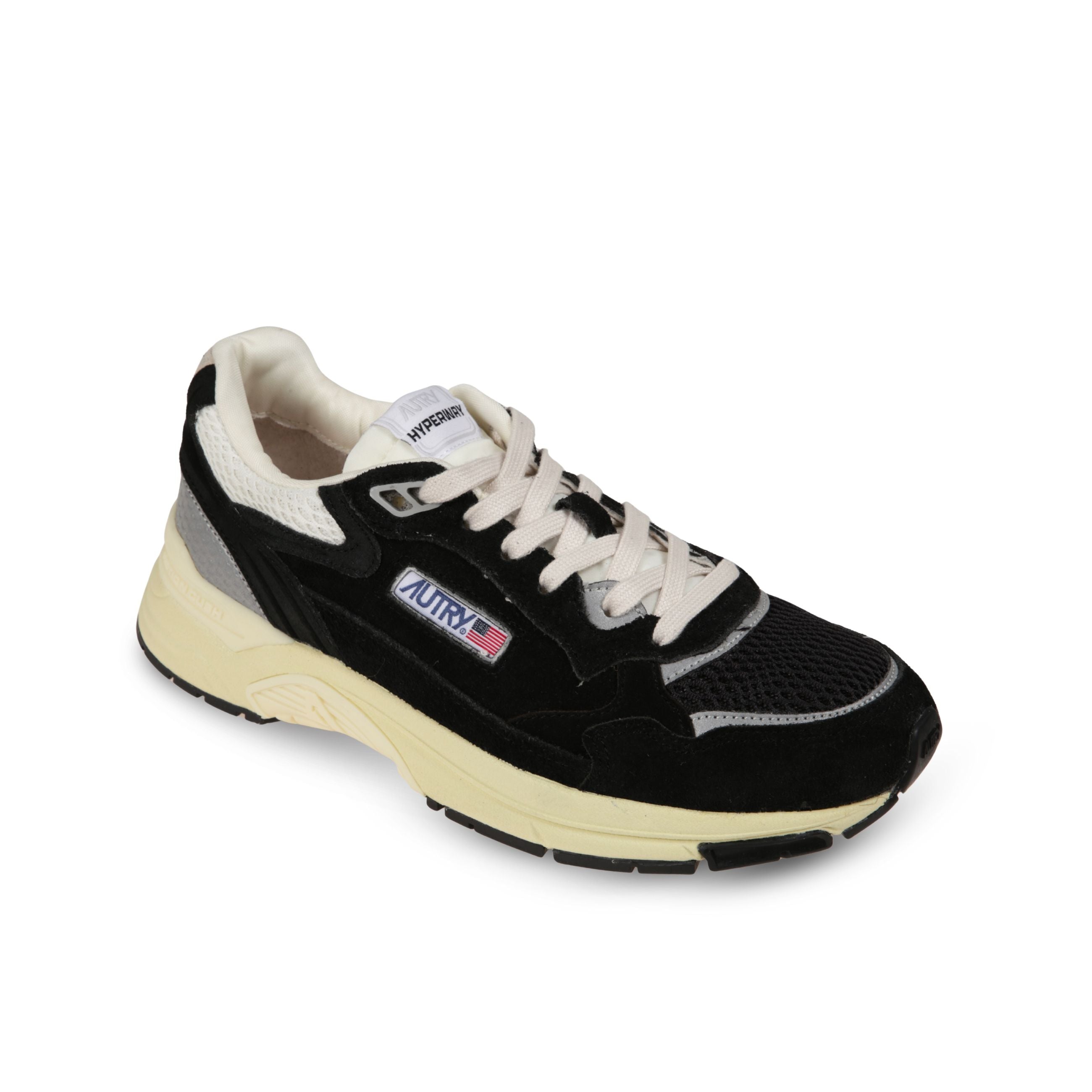 Sneakers autry hyperway. struttura in suede e tessuto traspirante. tallone in pelle color argento. suola chunky.