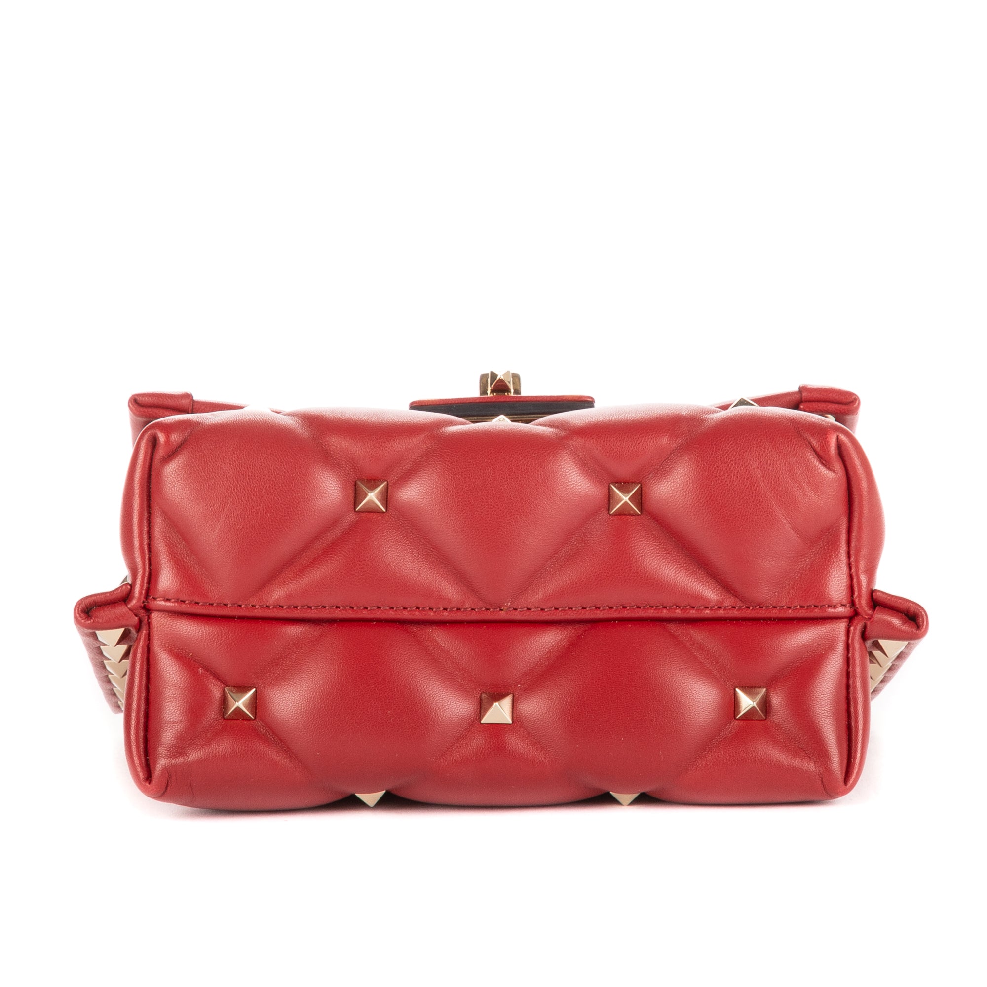 Candystud Chain Flap