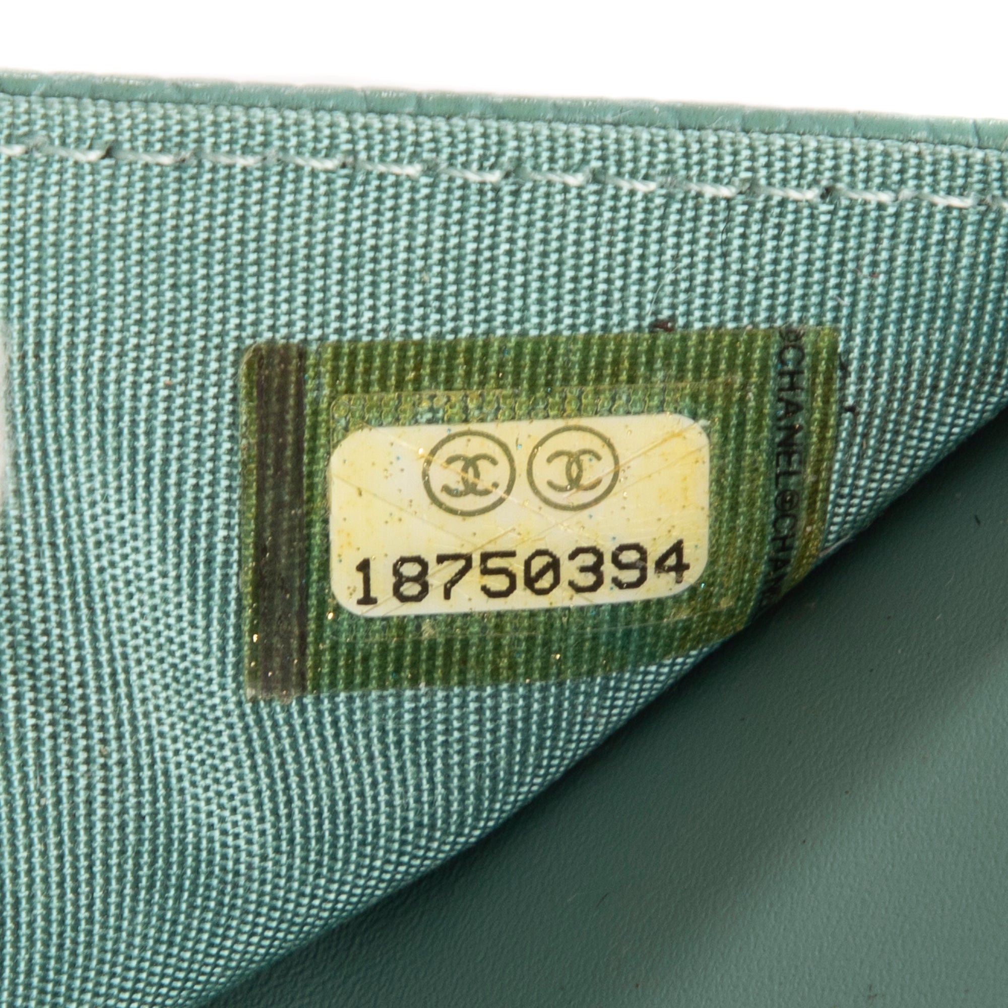 Classic Timeless Wallet on Chain