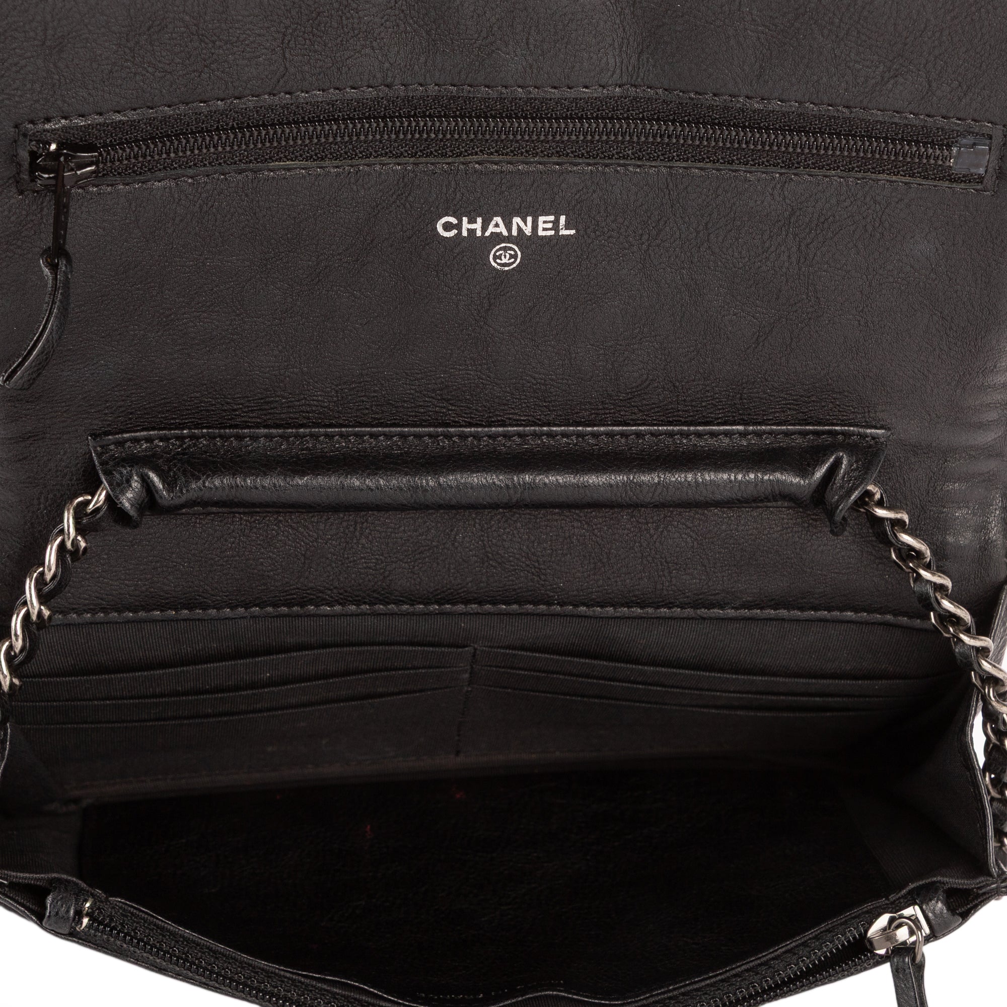 Chain Around Boy Wallet on Chain