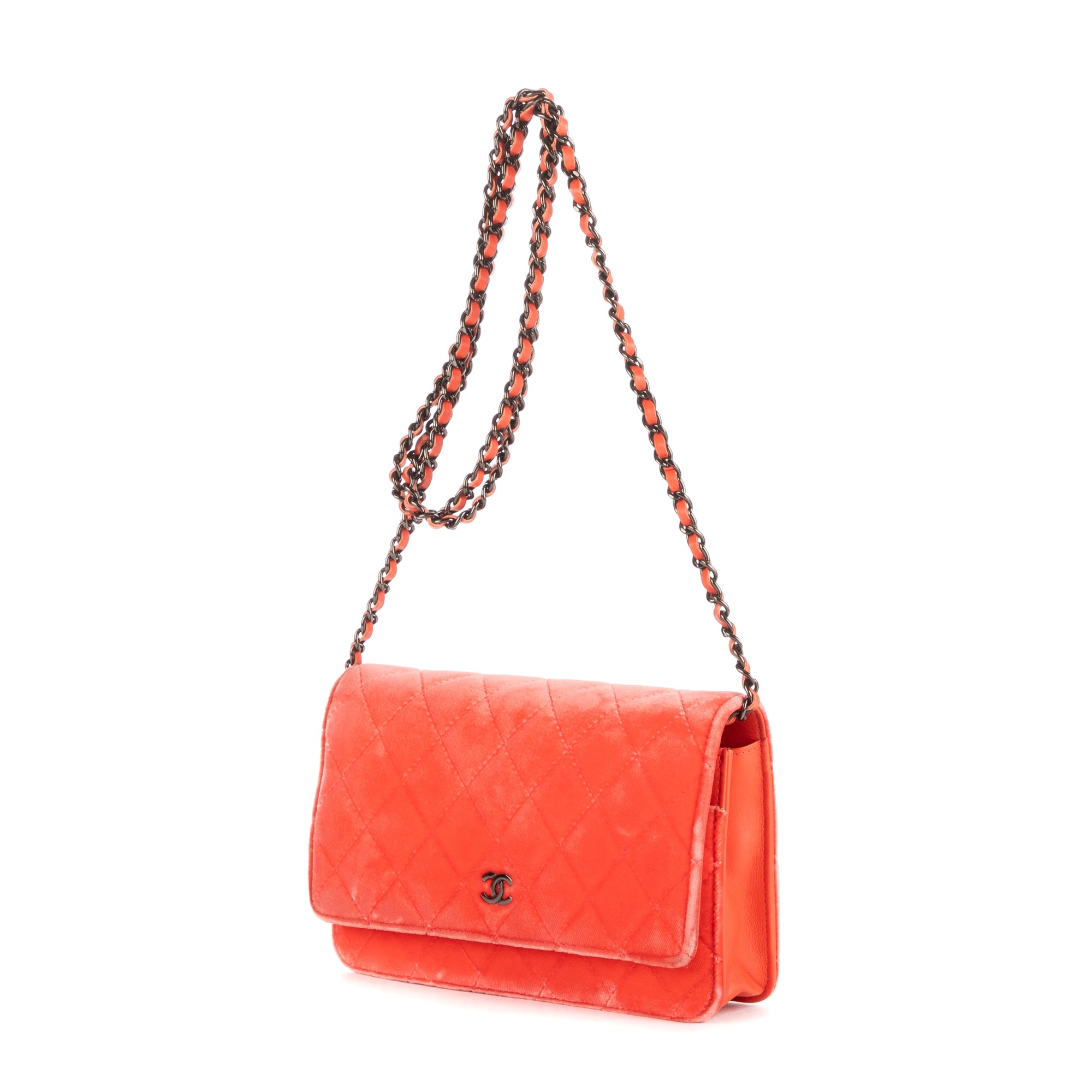 Classic Timeless Wallet on Chain