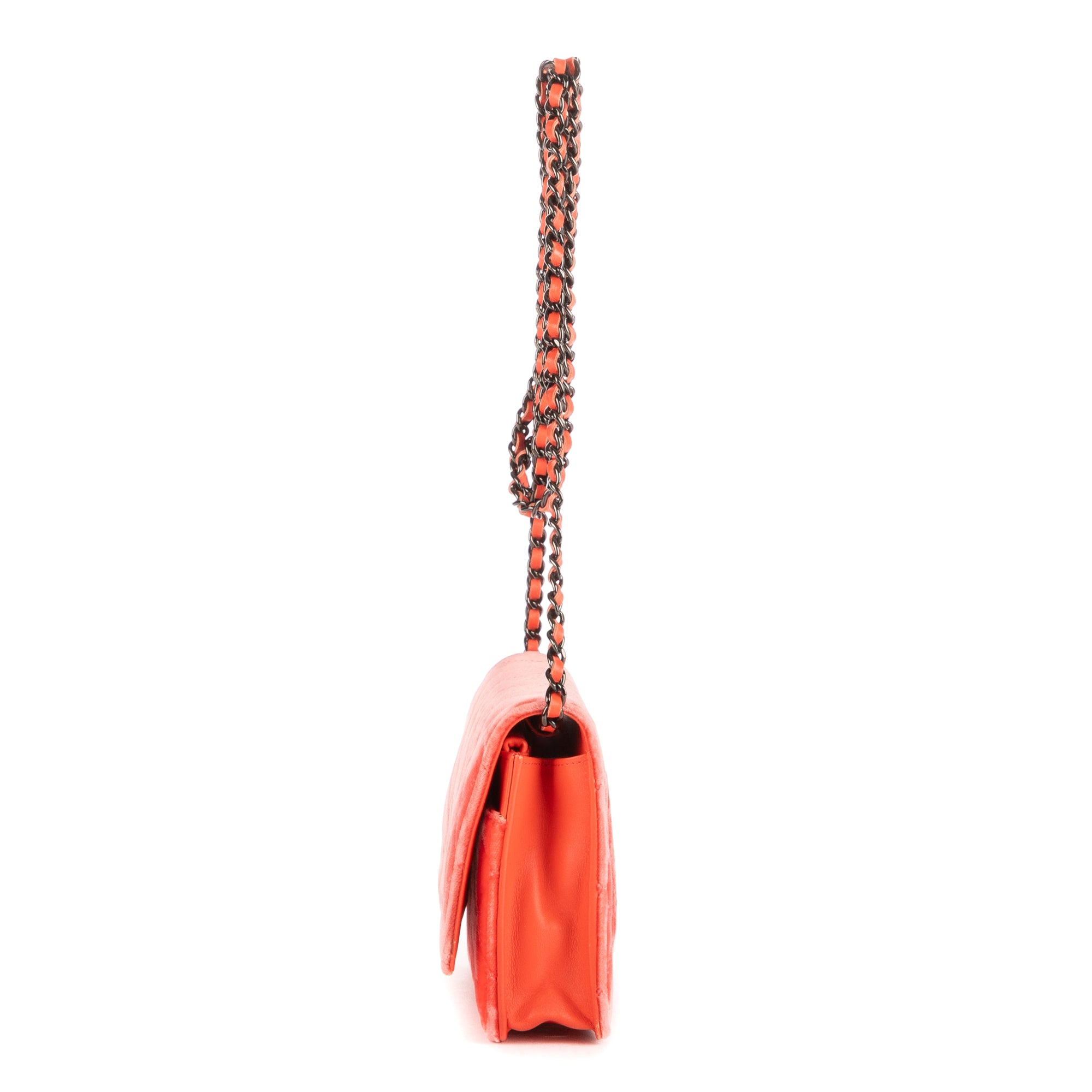 Classic Timeless Wallet on Chain