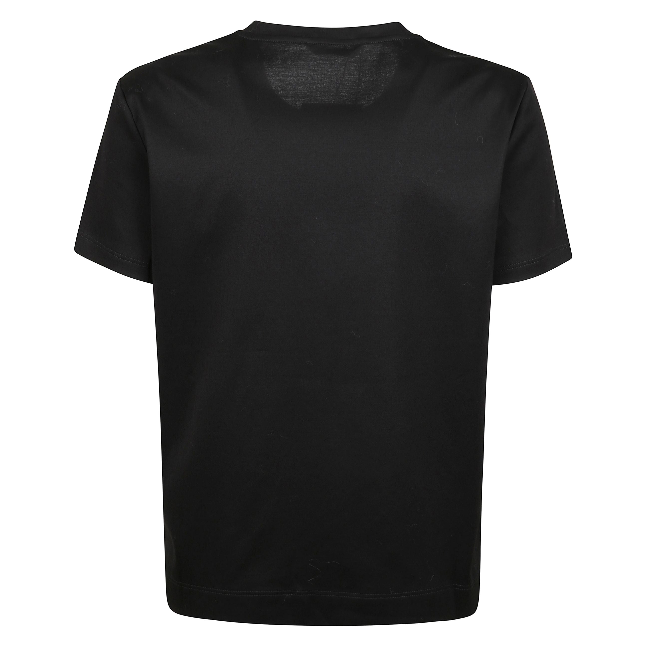 T-shirt basic girocollo a maniche corte, realizzata in morbido interlock di puro cotone