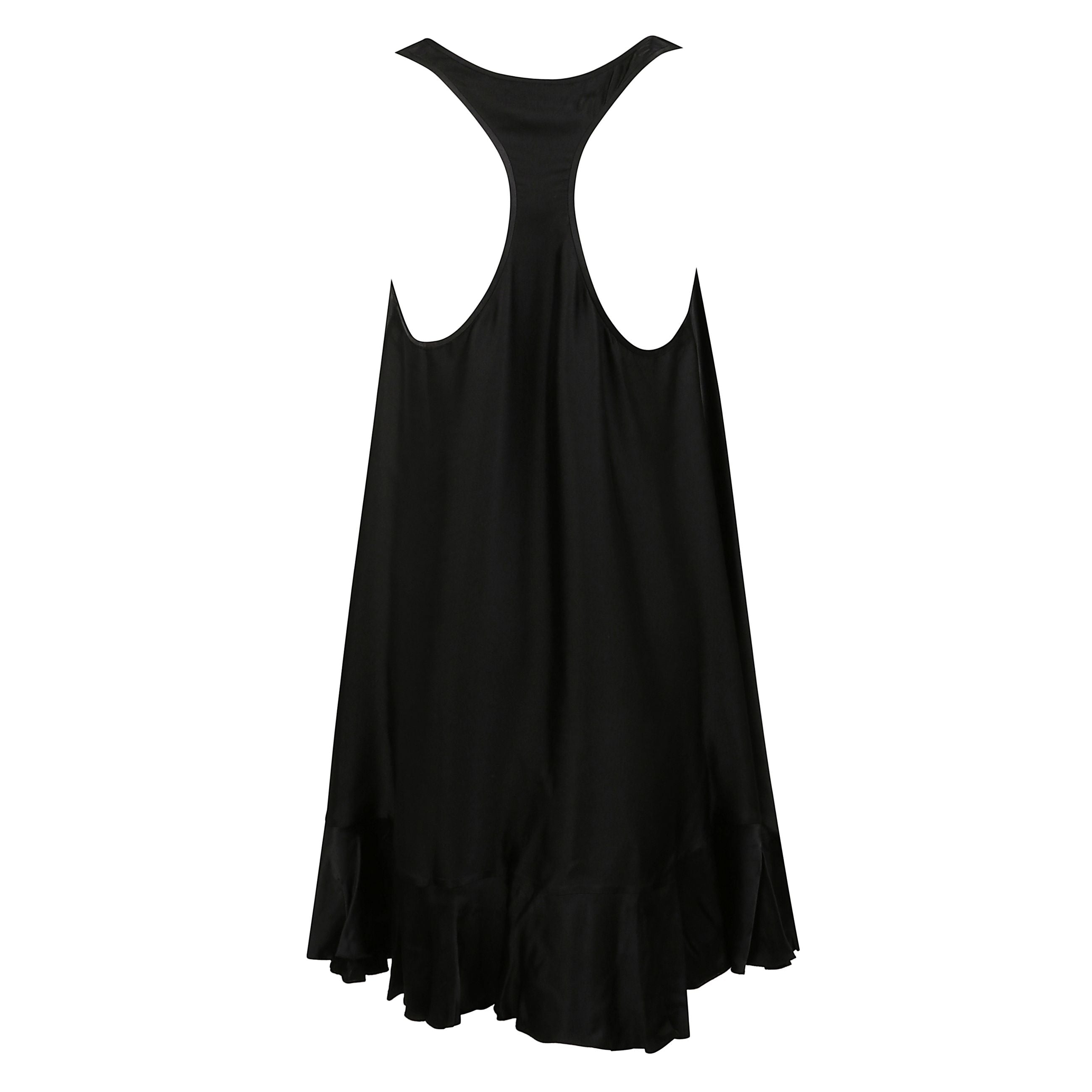 Abito corto in leggero charmeuse di seta e rayon, caratterizzato da una silhouette fluida ad a che accarezza delicatamente la figura. il design minimal si arricchisce di dettagli sofisticati come lo scollo a u, il giromanica sceso e l'orlo increspato con