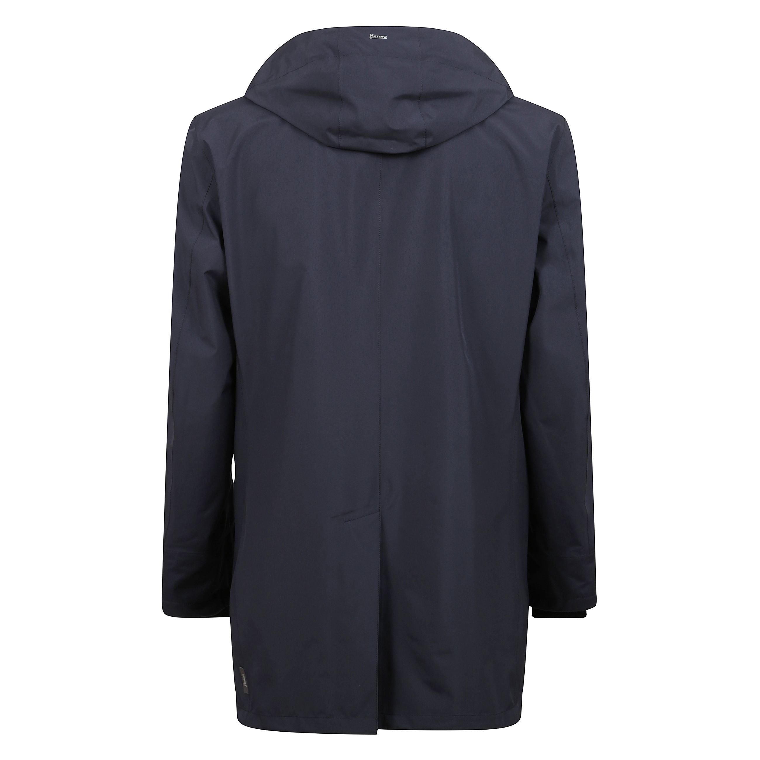 Impermeabile con cappuccio, chiusura frontale.