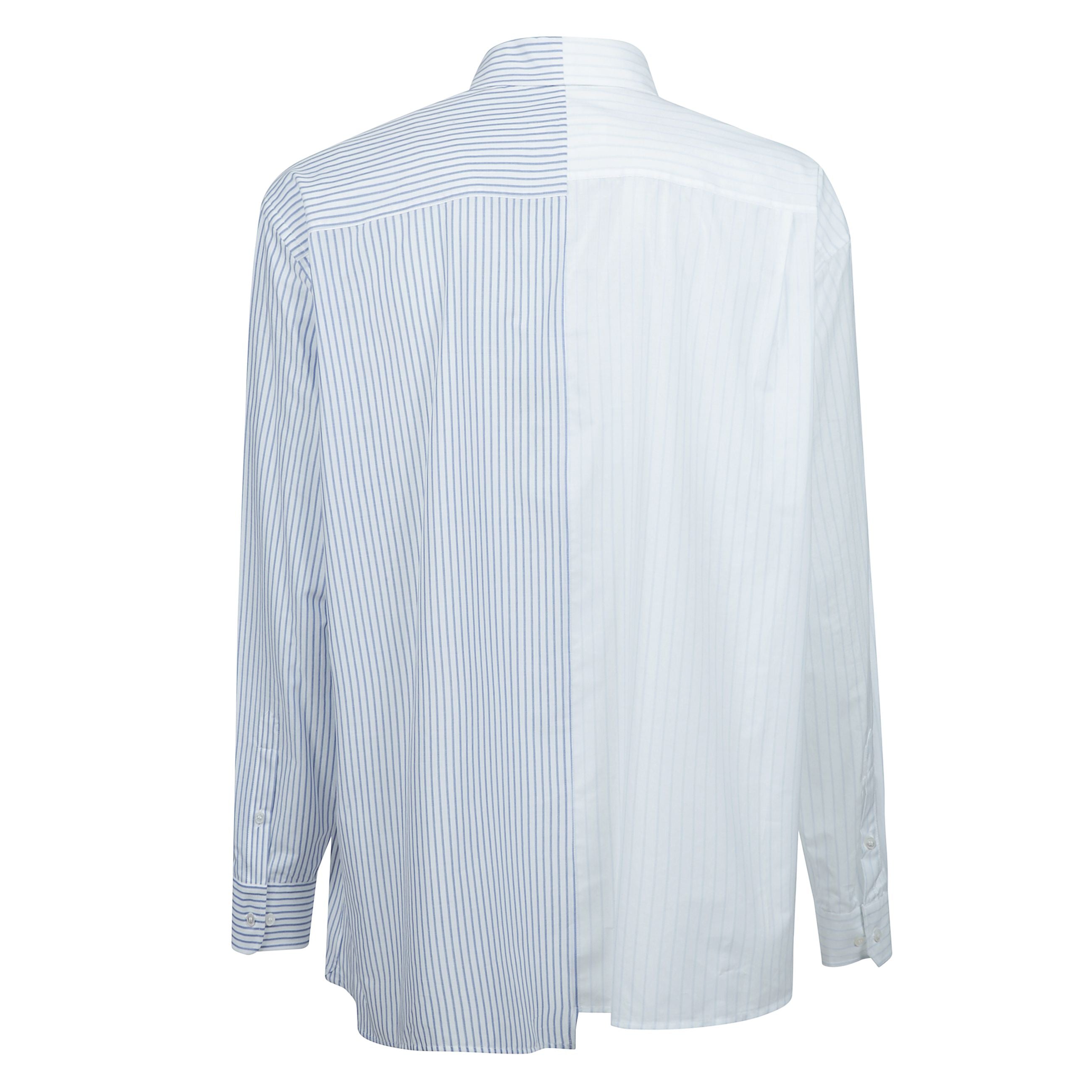 Camicia con design asimmetrico, con colletto classico e chiusura frontale con abbottonatura