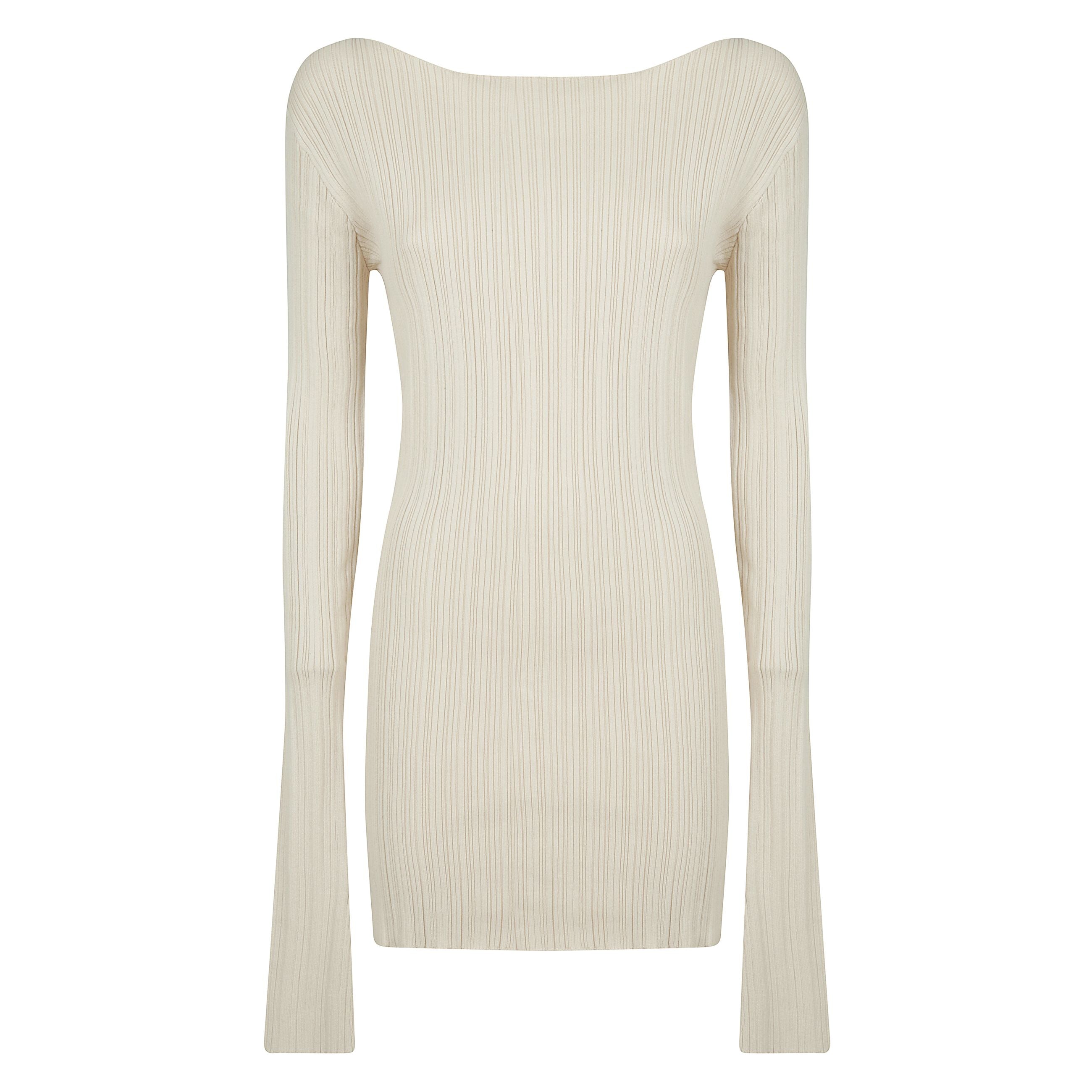 Top arches beige a maniche lunghe con trasformazione costiera.