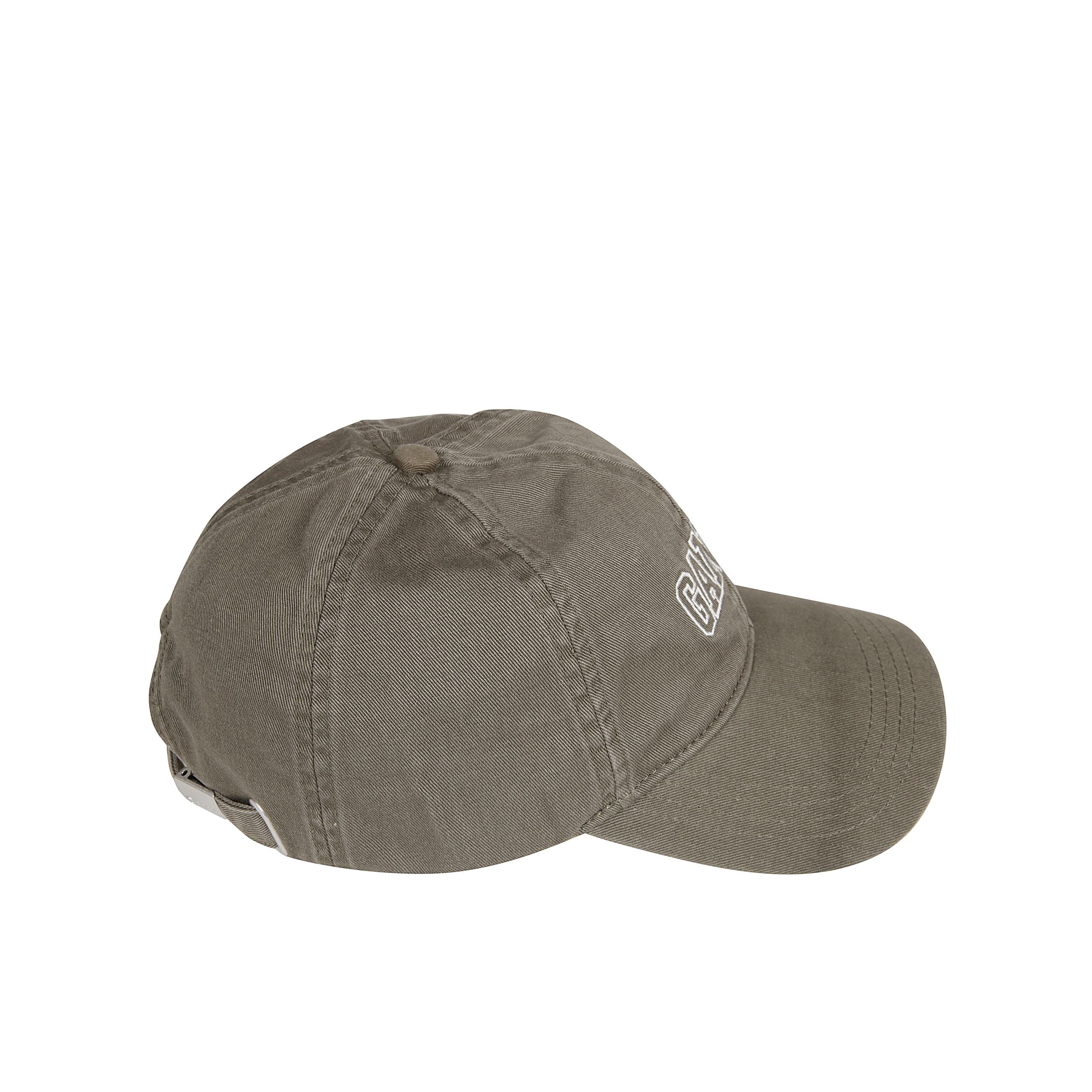 Cappello con visiera.