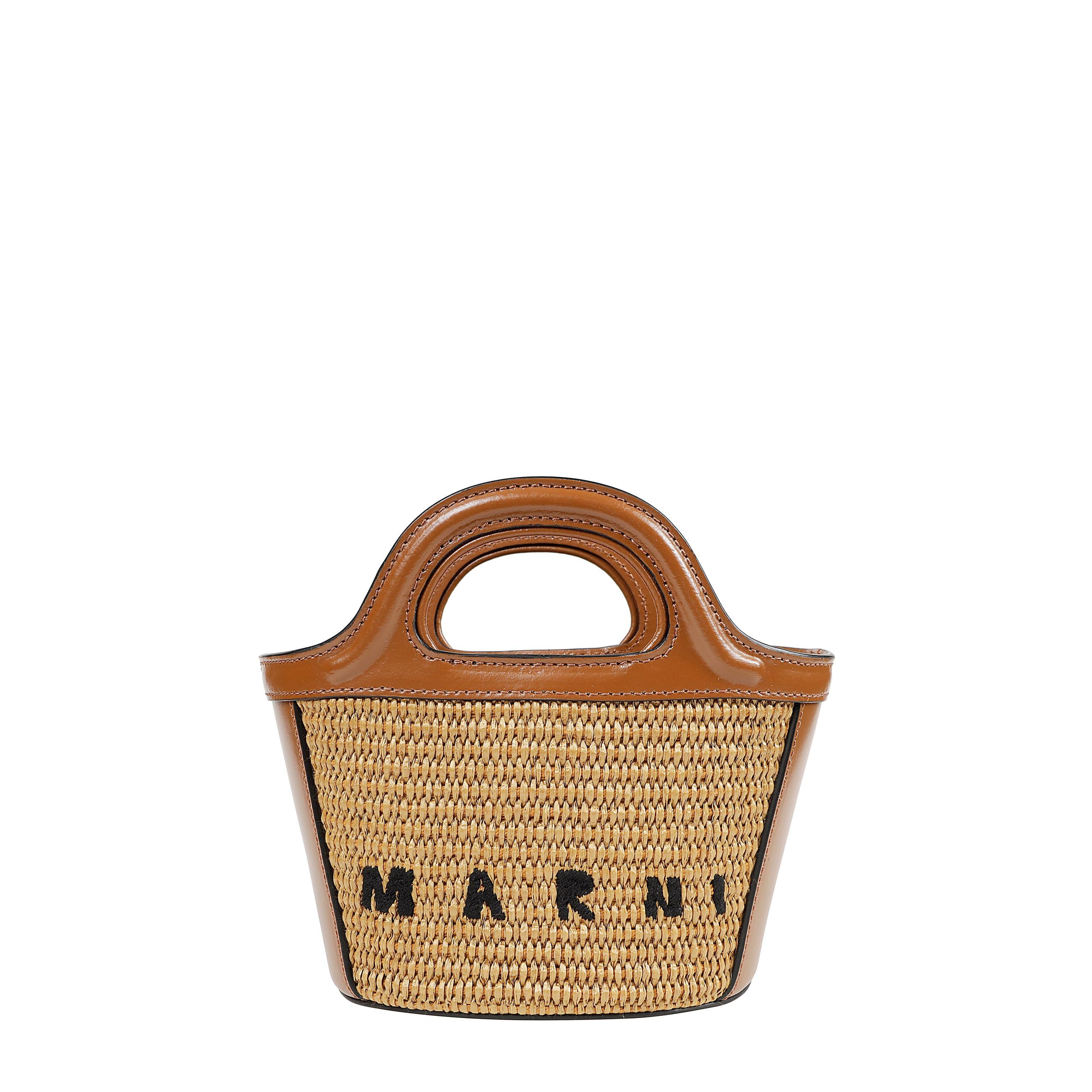 Borsa a mano in rafia intrecciata e pelle. manici rigidi in pelle. grande firma del brand marni ricamata sul fronte.