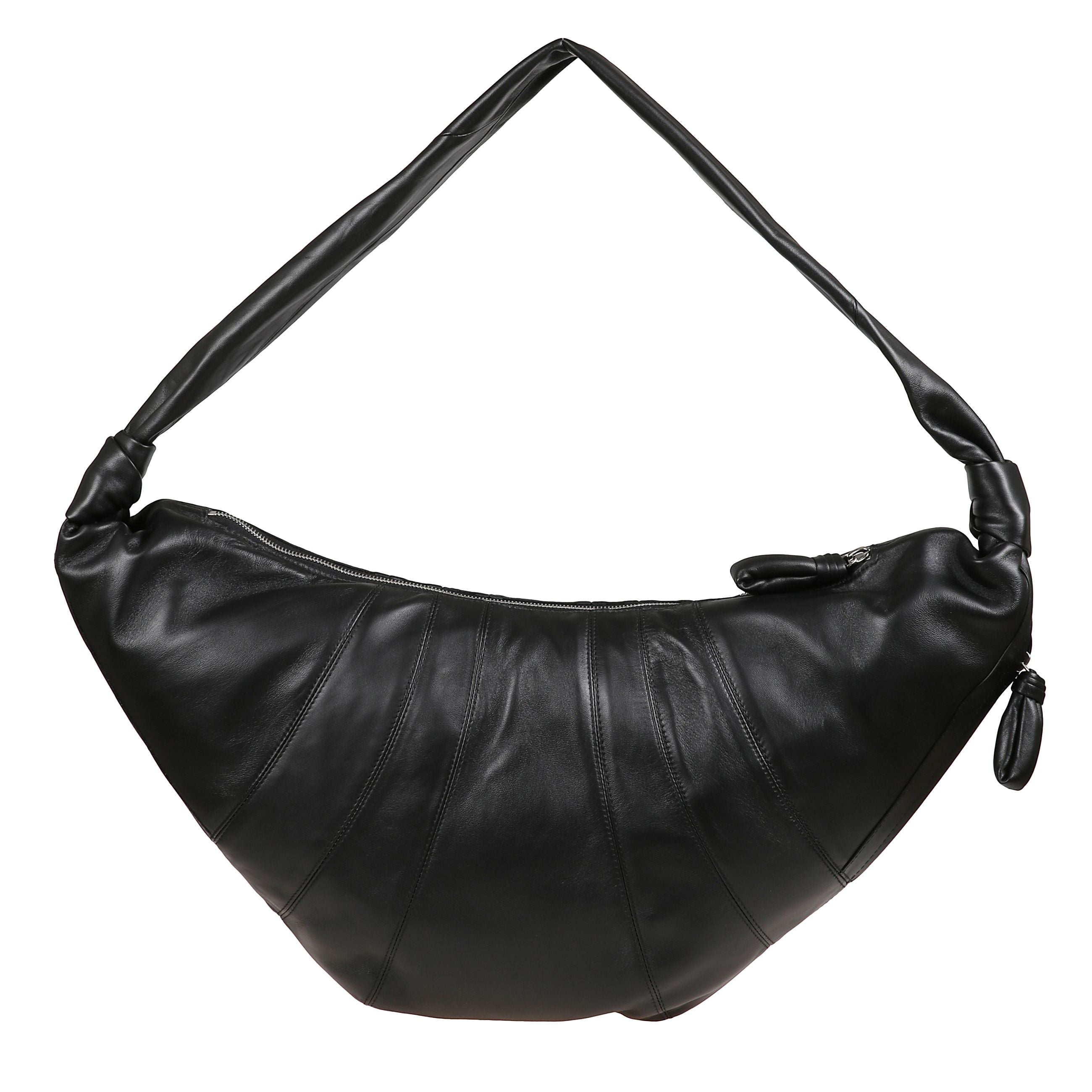 Borsa a spalla grande in pelle di agnello con inserti cuciti. design dalla forma curva con tracolla caratterizzata da un nodo decorativo. chiusura con zip e tasca interna con zip per una migliore organizzazione. fodera in cotone per una finitura di qualit