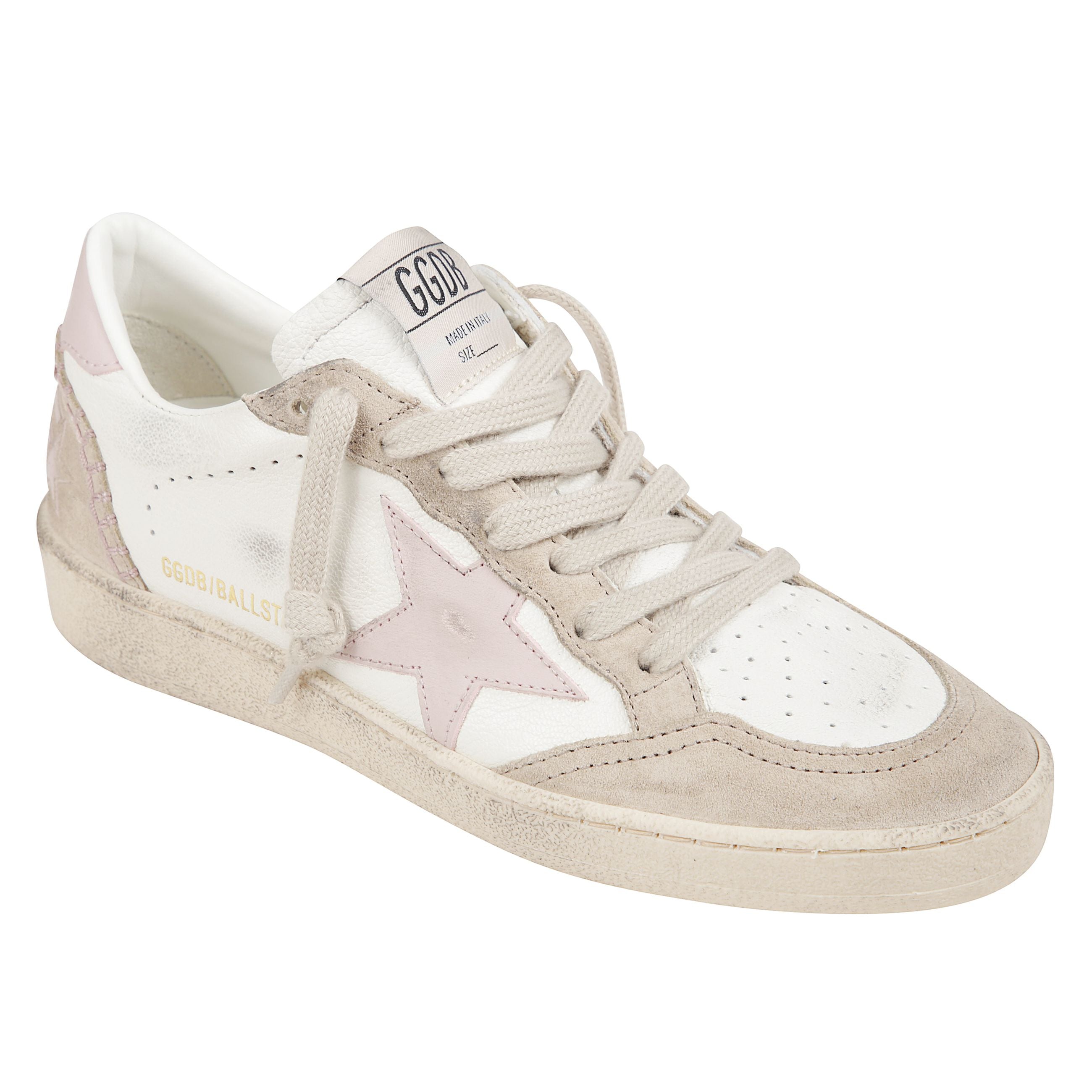 Sneakers con dettagli in pelle rosa e beige. stella laterale golden goose. chiusura con lacci. suola in gomma.