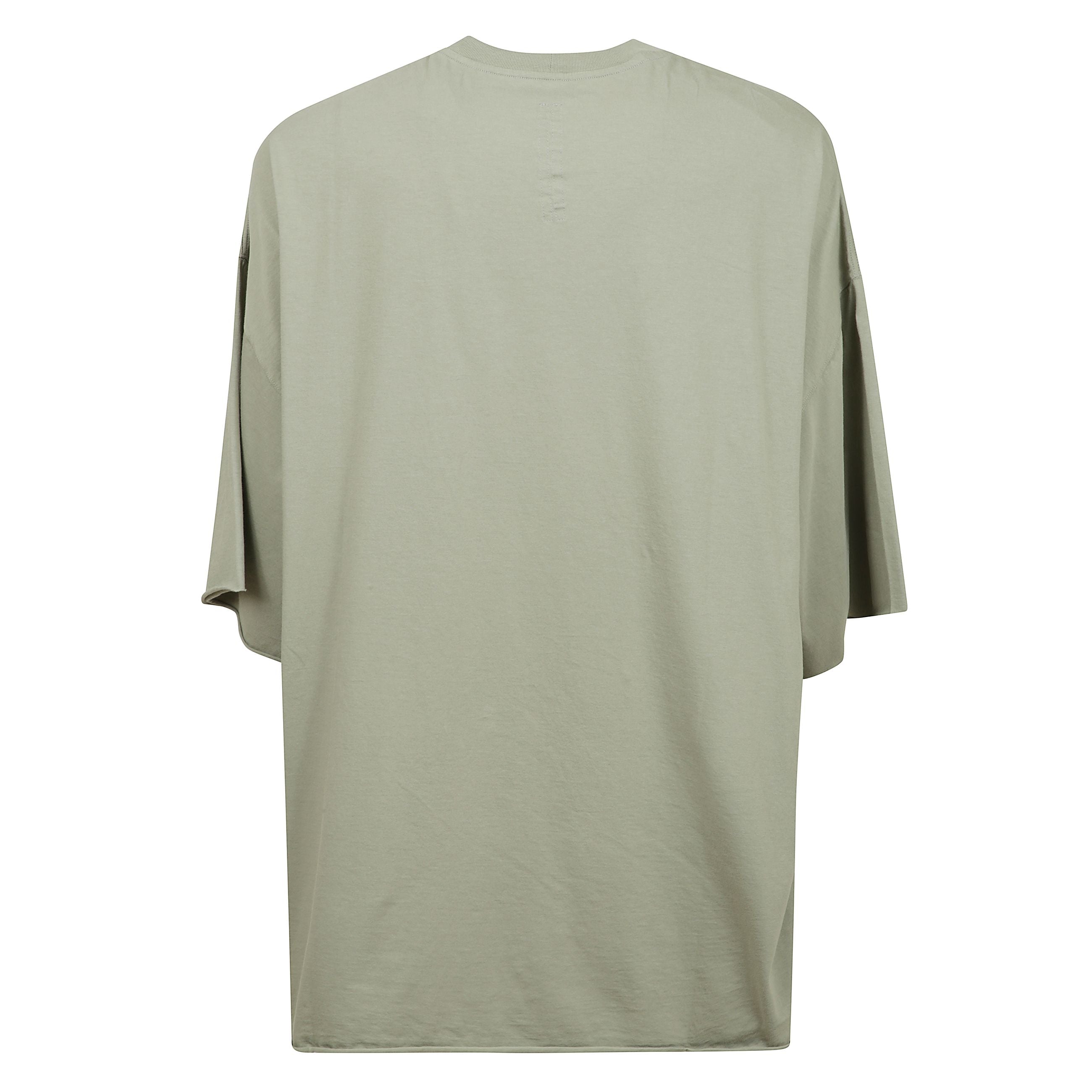 Per aggiornare i tuoi look streetwear, non guardare oltre questa maglietta rick owens tommy. oversize per il comfort e lo stile in uno, un profilo pulito completa il design.