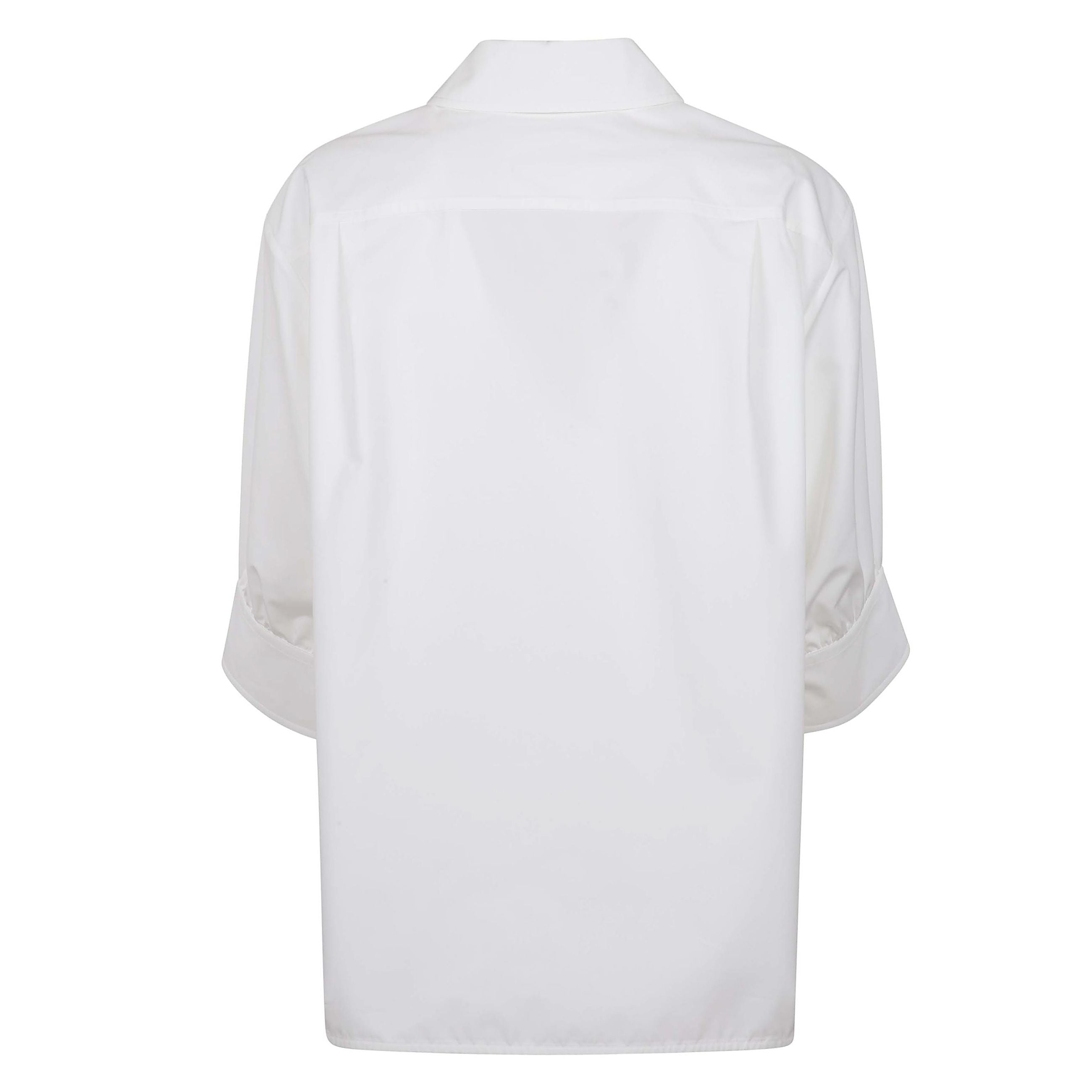 Camicia a maniche corte con un taglio classico e un tradizionale colletto