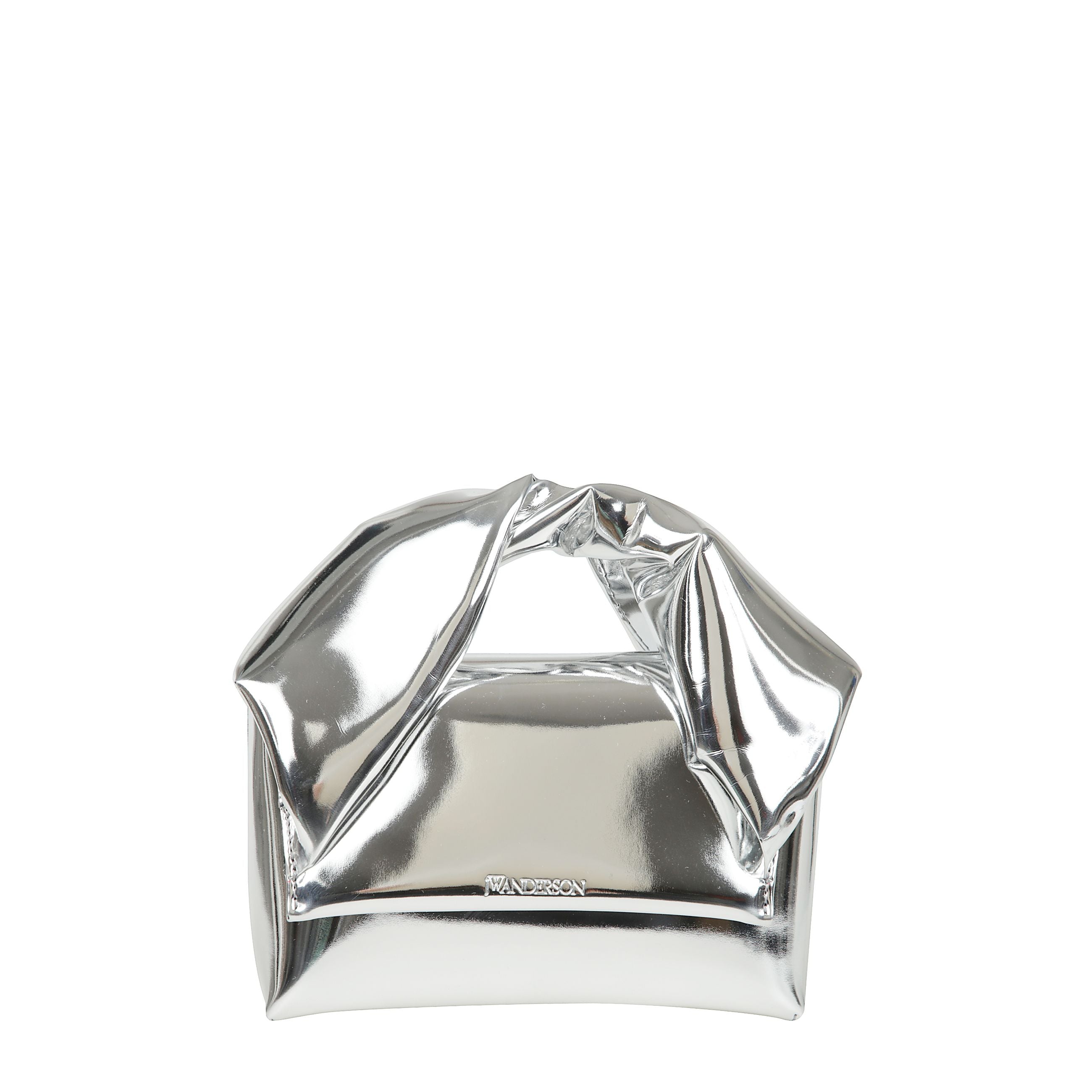 Small twister bag
borsa in pelle metallizzata con manico morbido ritorto, logo in rilievo sul davanti con catena a tracolla in oro staccabile e chiusura a patta magnetica