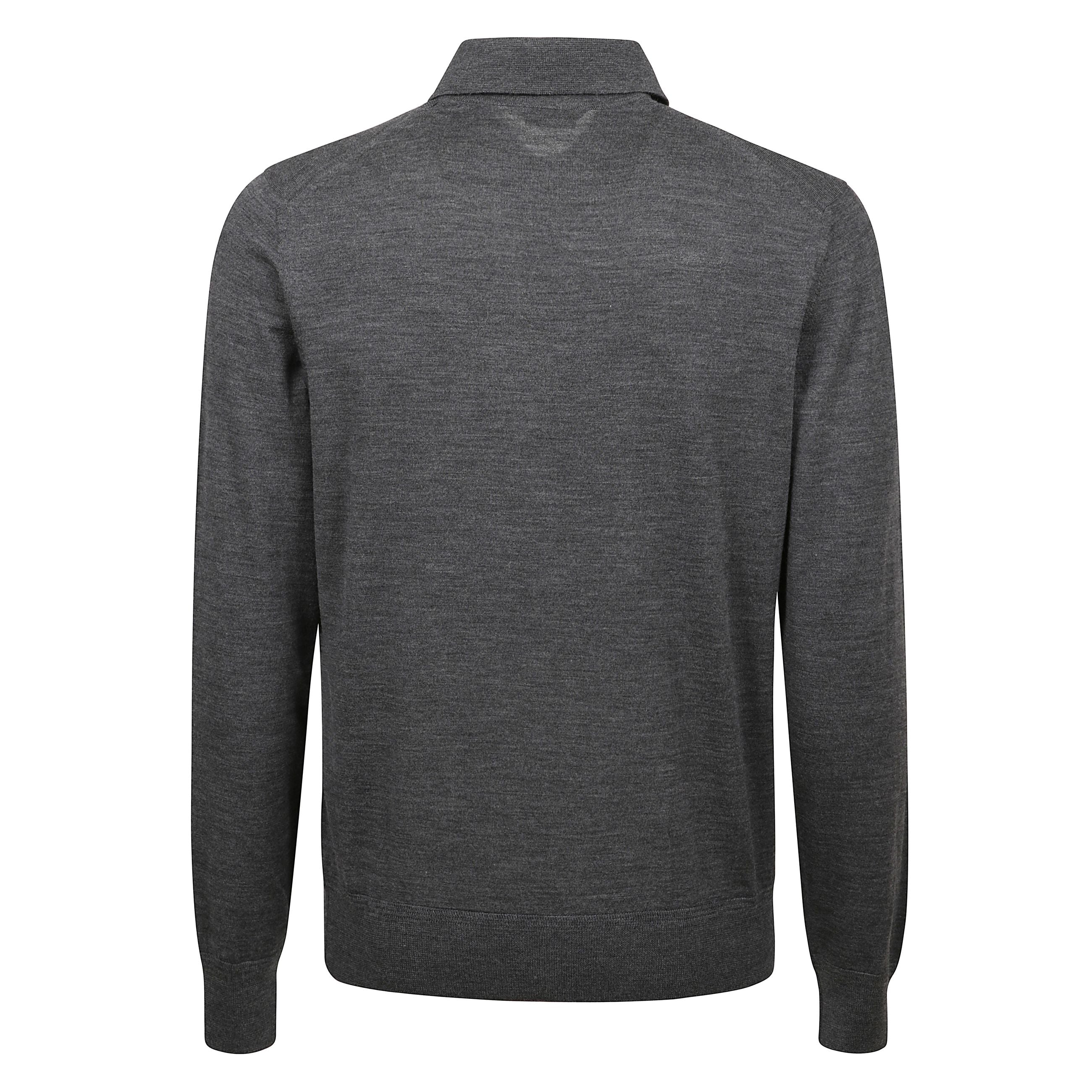 Polo in lana, falsatura frontale con abbottonatura, colletto stile polo e polsini a coste