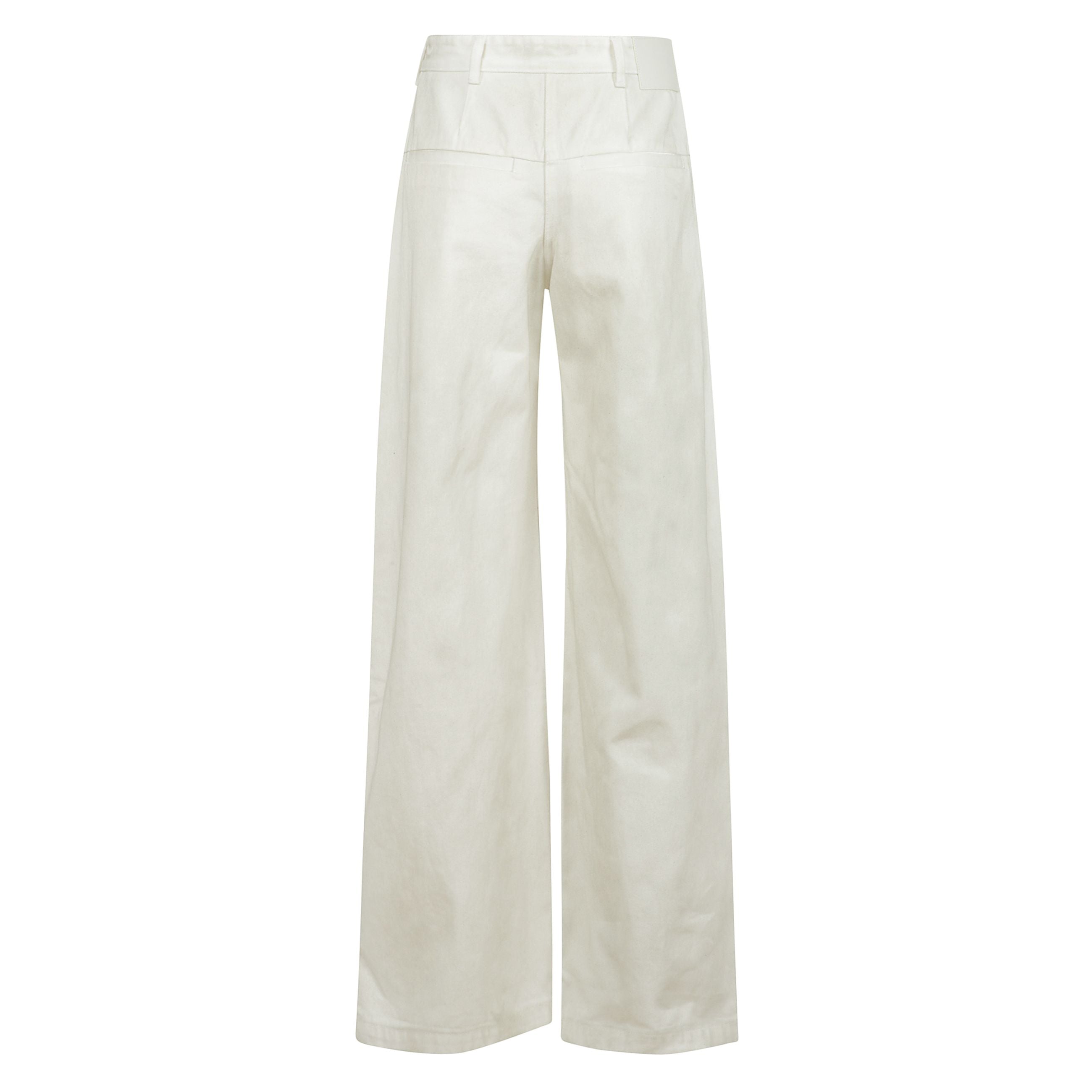 Deam jeans bone con chiusura con zip nascosta e bottone, due tasche laterali oblique e due tasche posteriori a filetto
passanti