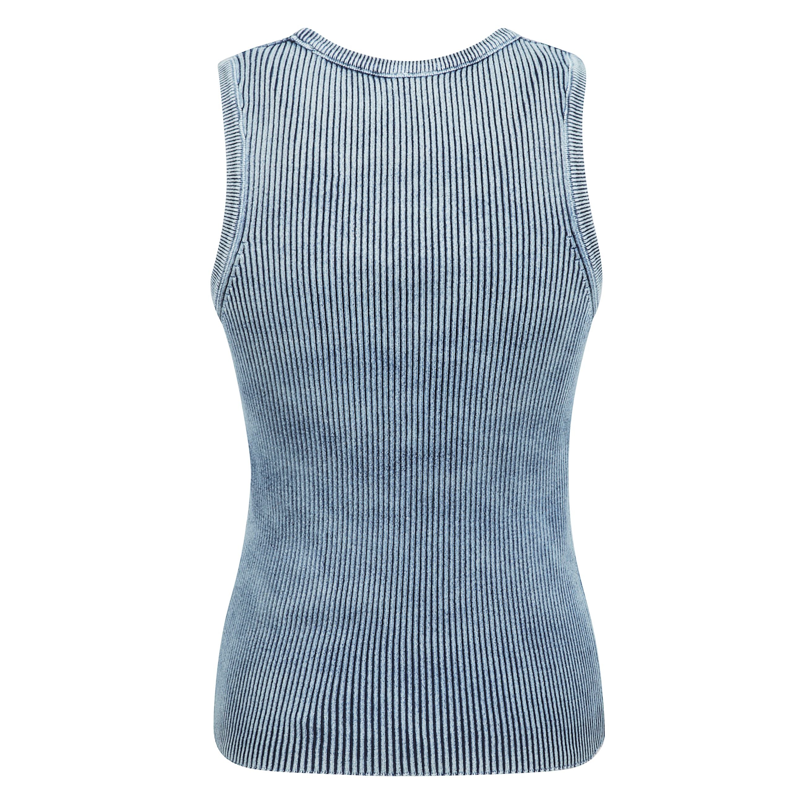 Canotta a coste con il logo oval d in metallo intarsiato sul petto. la maglia è lavorata a coste in misto cotone, mentre le sfumature di colore sono realizzate appositamente per creare un look vissuto.