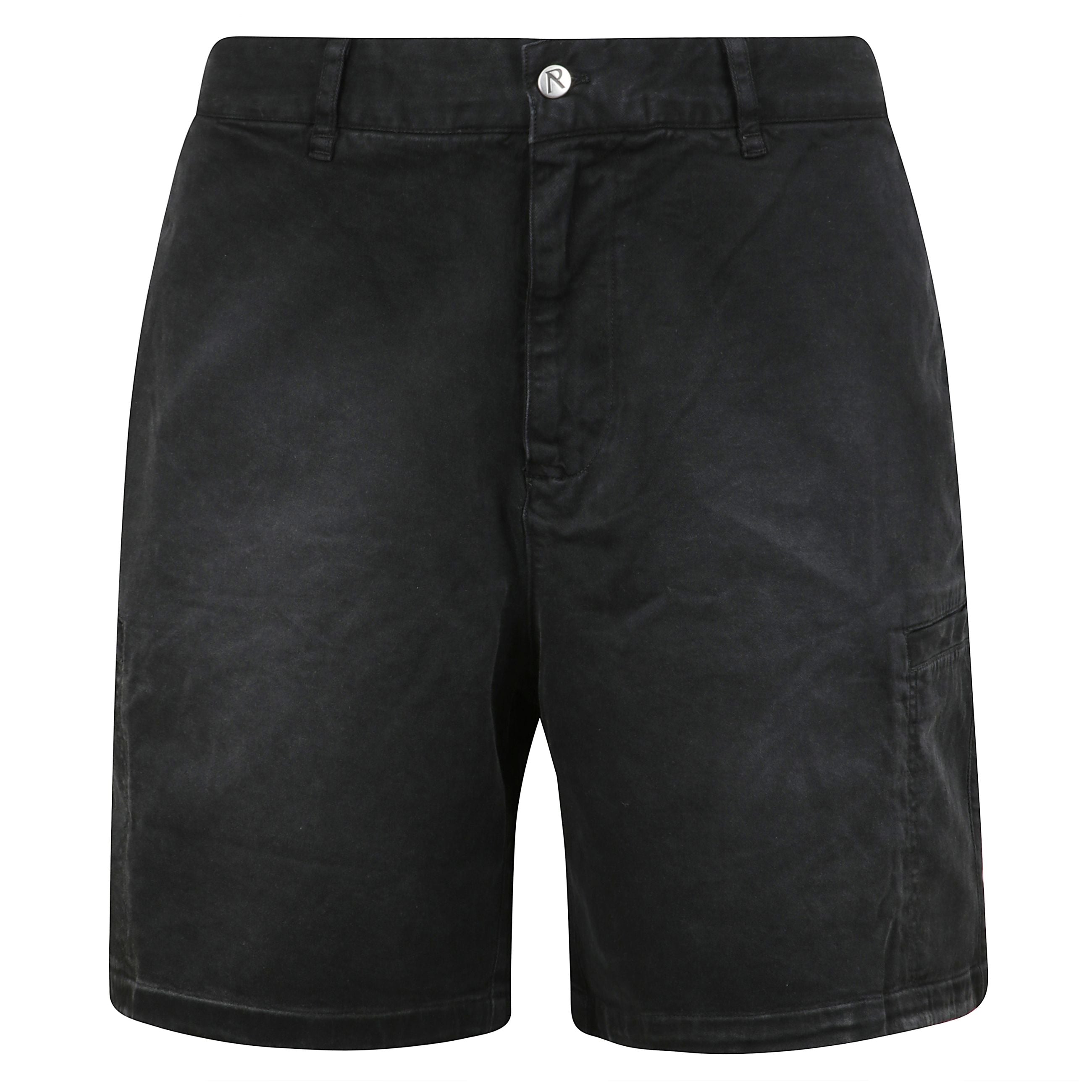 Shorts cargo in cotone, tasche e placca di metallo con logo sul fianco.