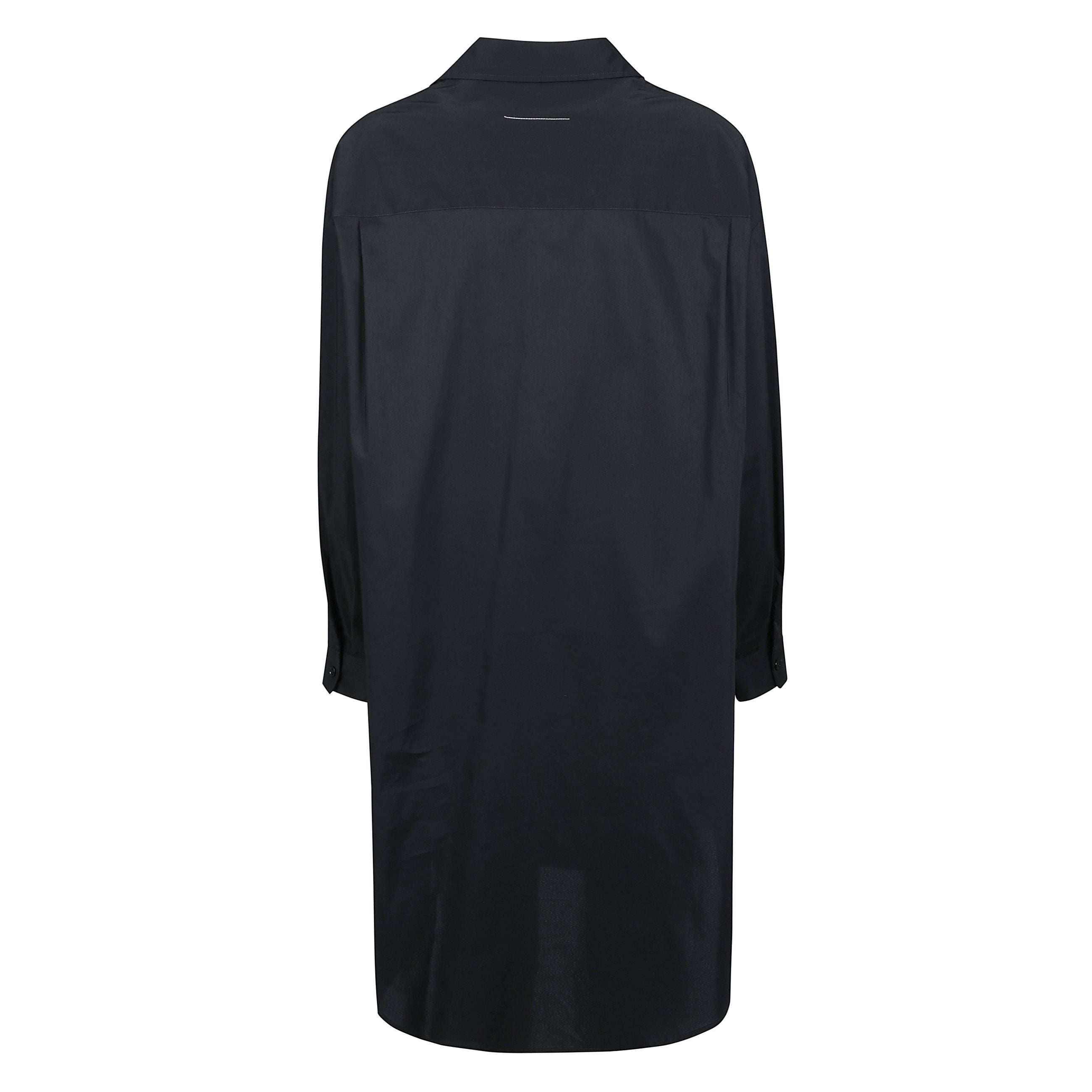 Mm6 maison margiela vestito. realizzato in tessuto con stampa. il modello realizzato in un tessuto estremamente confortevole ad alta percentuale di cotone.