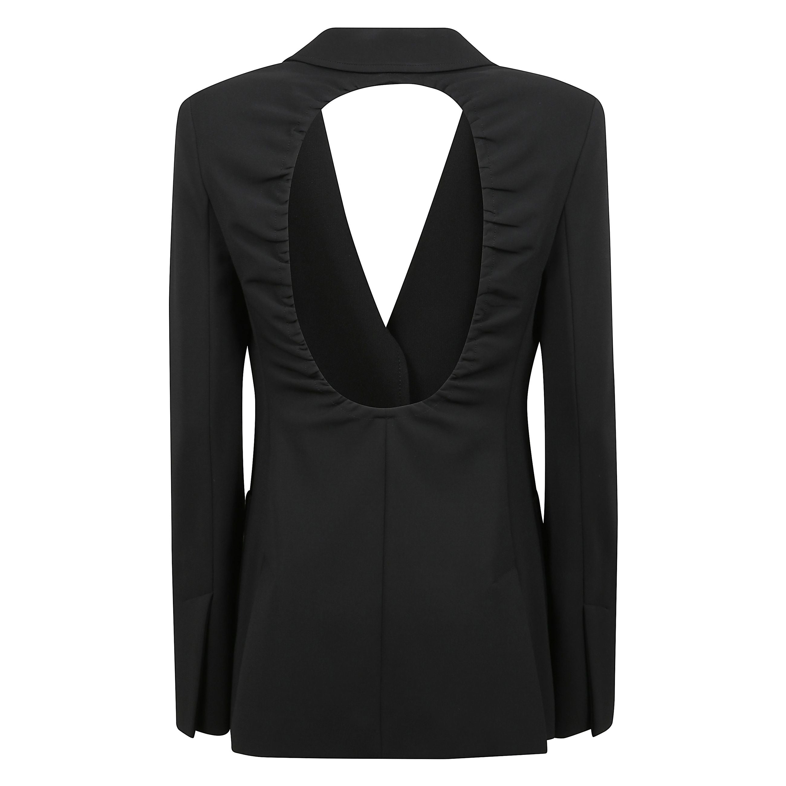 Blazer monopetto in jersey compatto di viscosa stretch, caratterizzato da una vestibilità slim fit con dettaglio cut-out arricciato sulla schiena. classico collo a rever, maniche lunghe con spacco alto sul polso, taschino applicato sul petto e tasche a t
