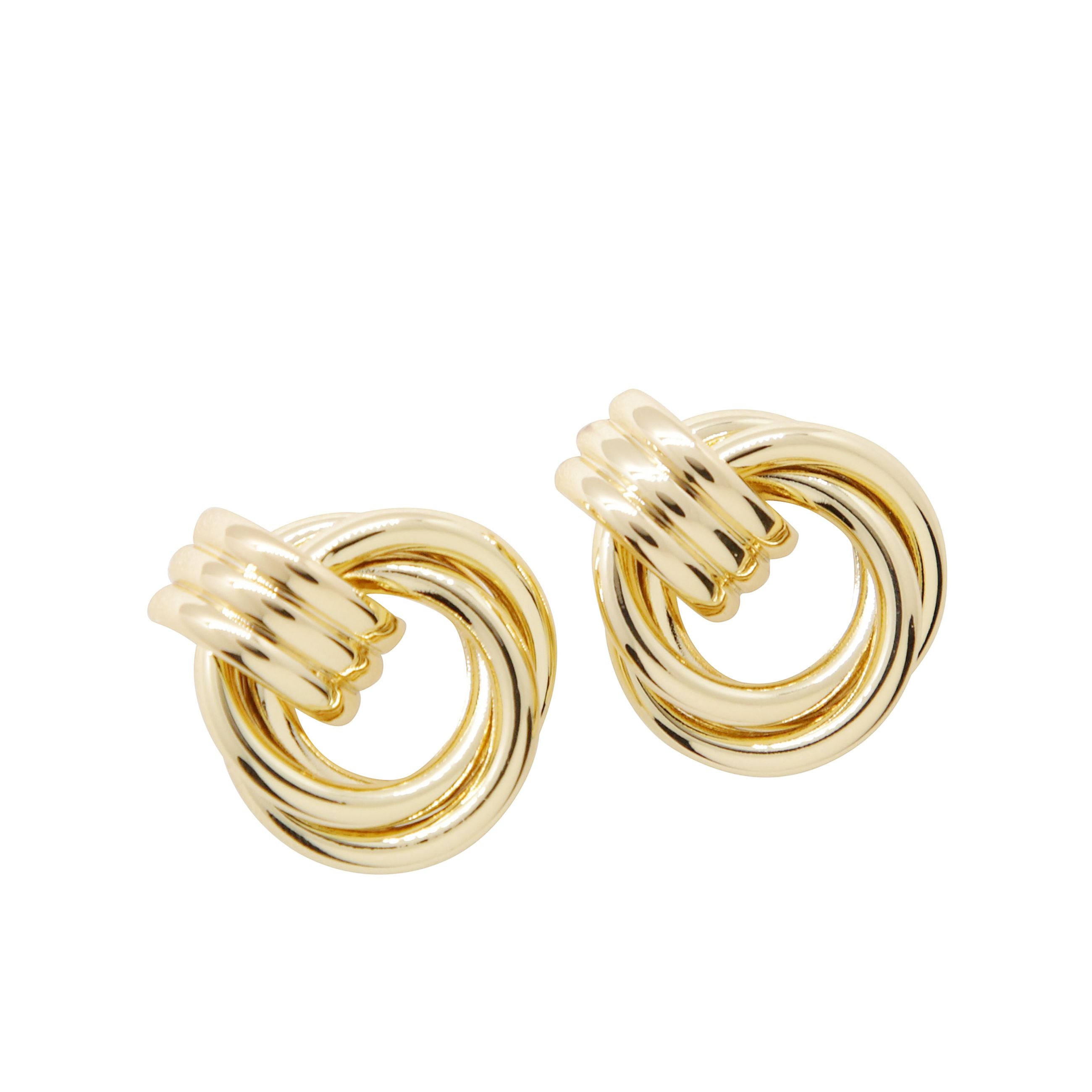 Orecchini a triplo nodo.