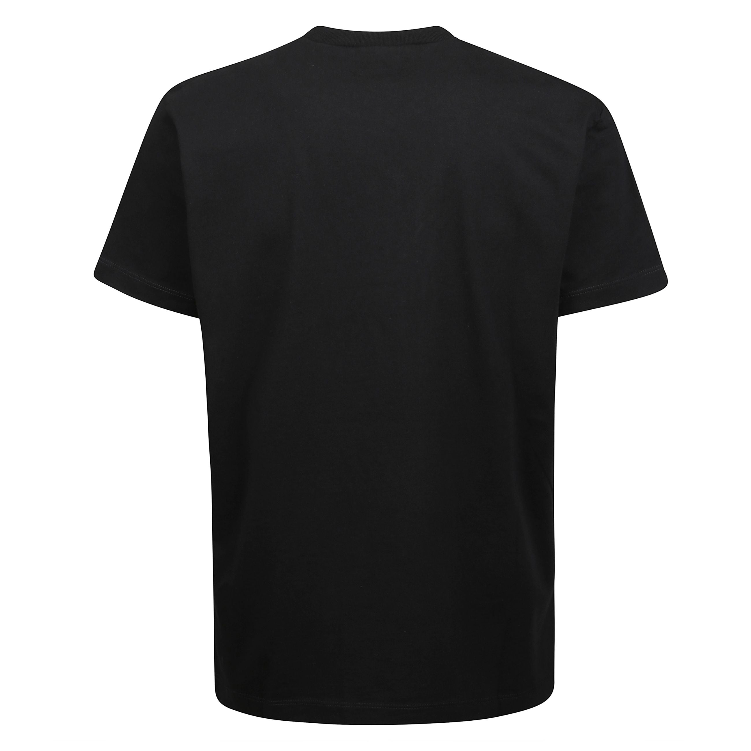 La maglietta di dsquared2 è un capo d'abbigliamento iconico che unisce eleganza e comfort. realizzata in pregiato cotone, questa t-shirt dalla vestibilità regolare si distingue per il suo design minimalista, con il logo dsq2 stampato sul davanti in una