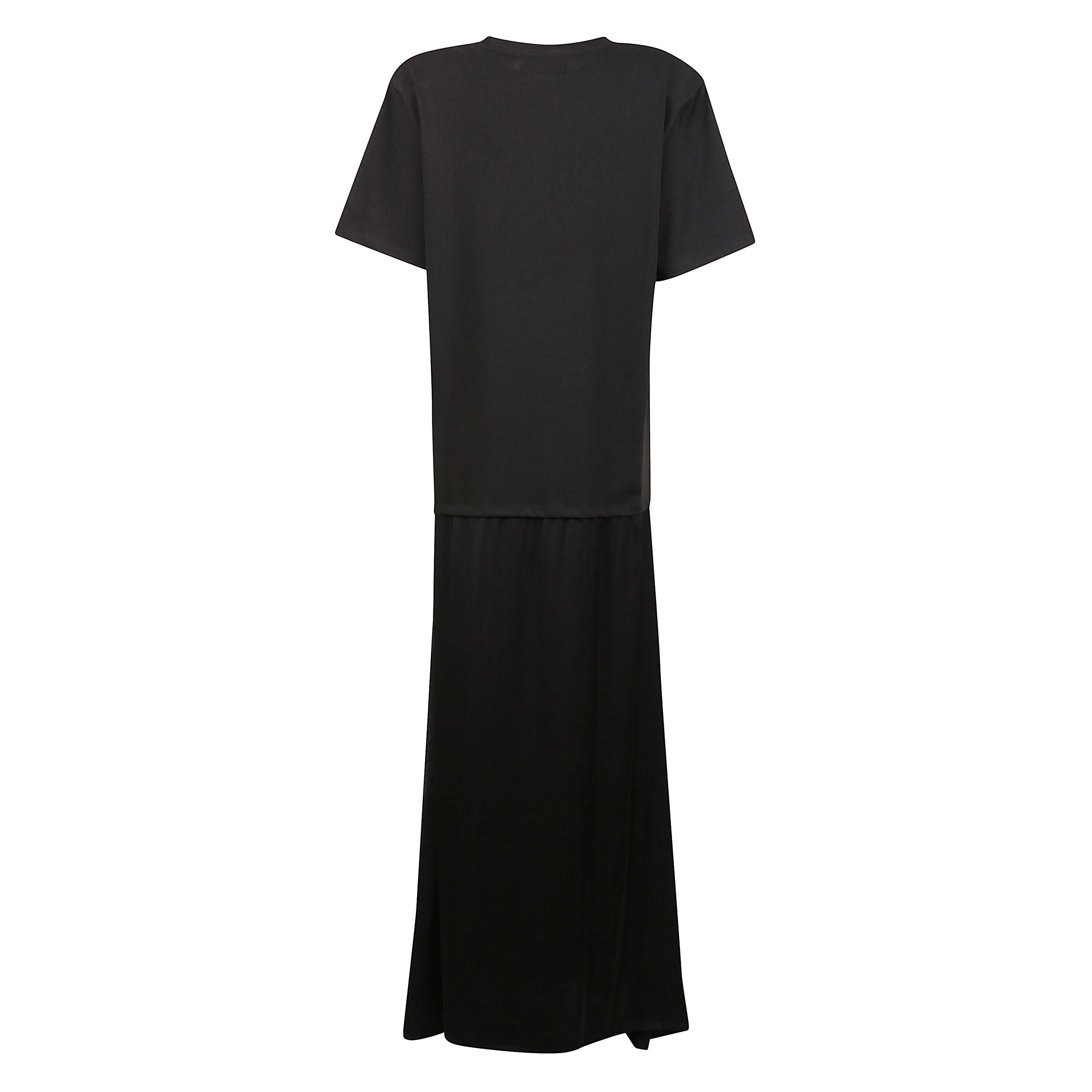 Abito maxi con manica corta e scollo tondo. vestibilità rilassata con gonna lunga fluida. logo angels fiorucci sul petto.