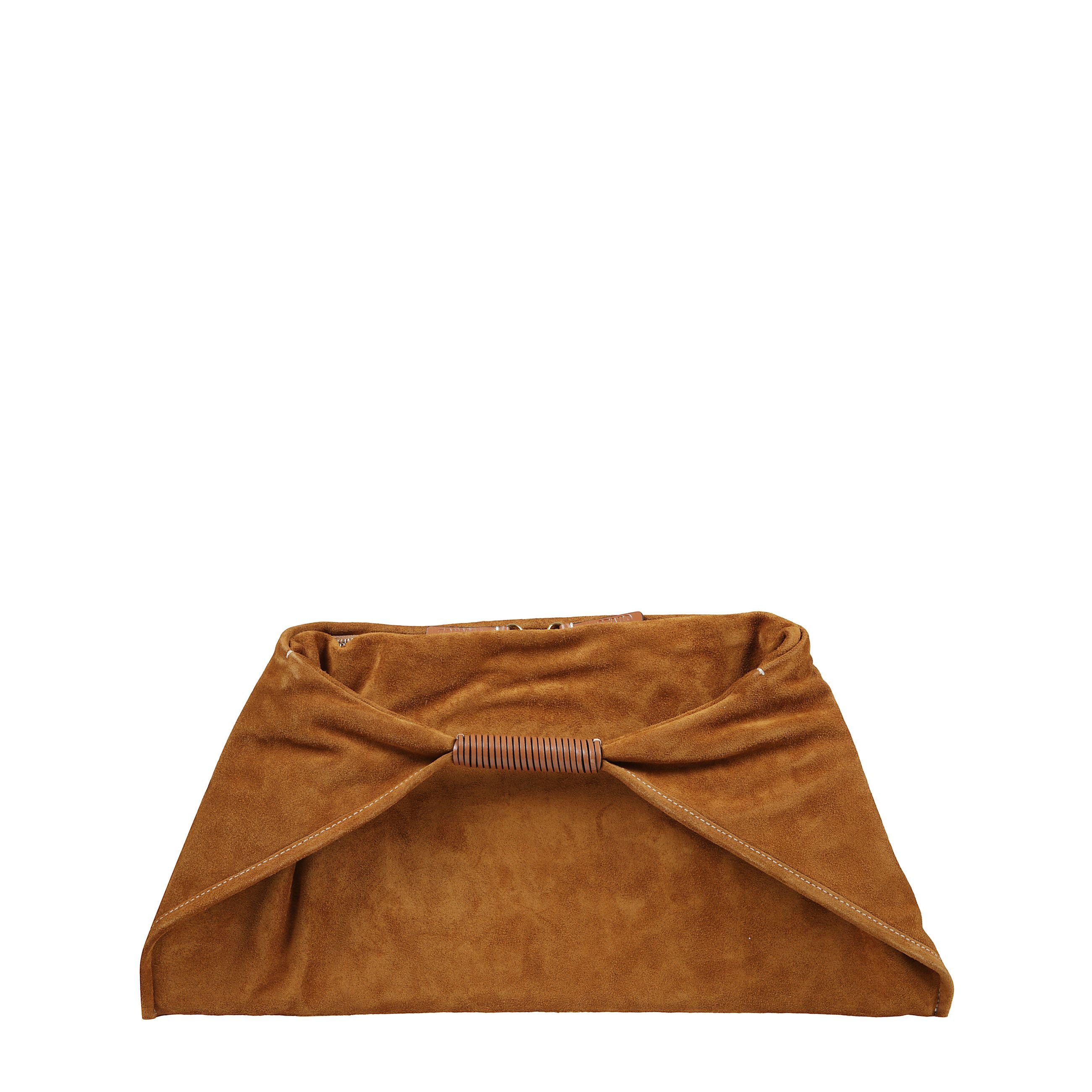 Borsa in pelle scamosciata con chiusura con zip.