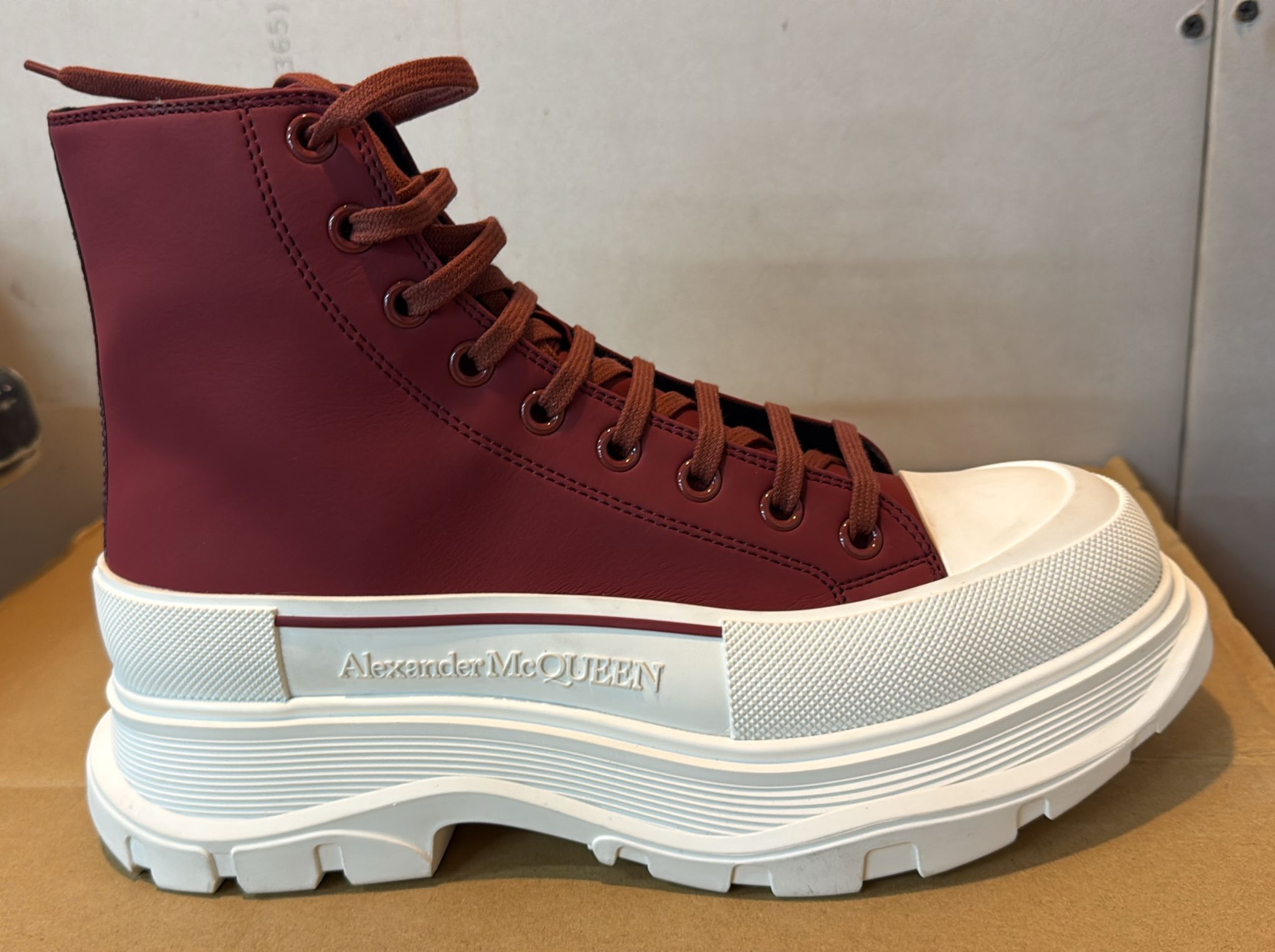 Alexander Mcqueen  Oversized Sneaker Mens Style : 682417