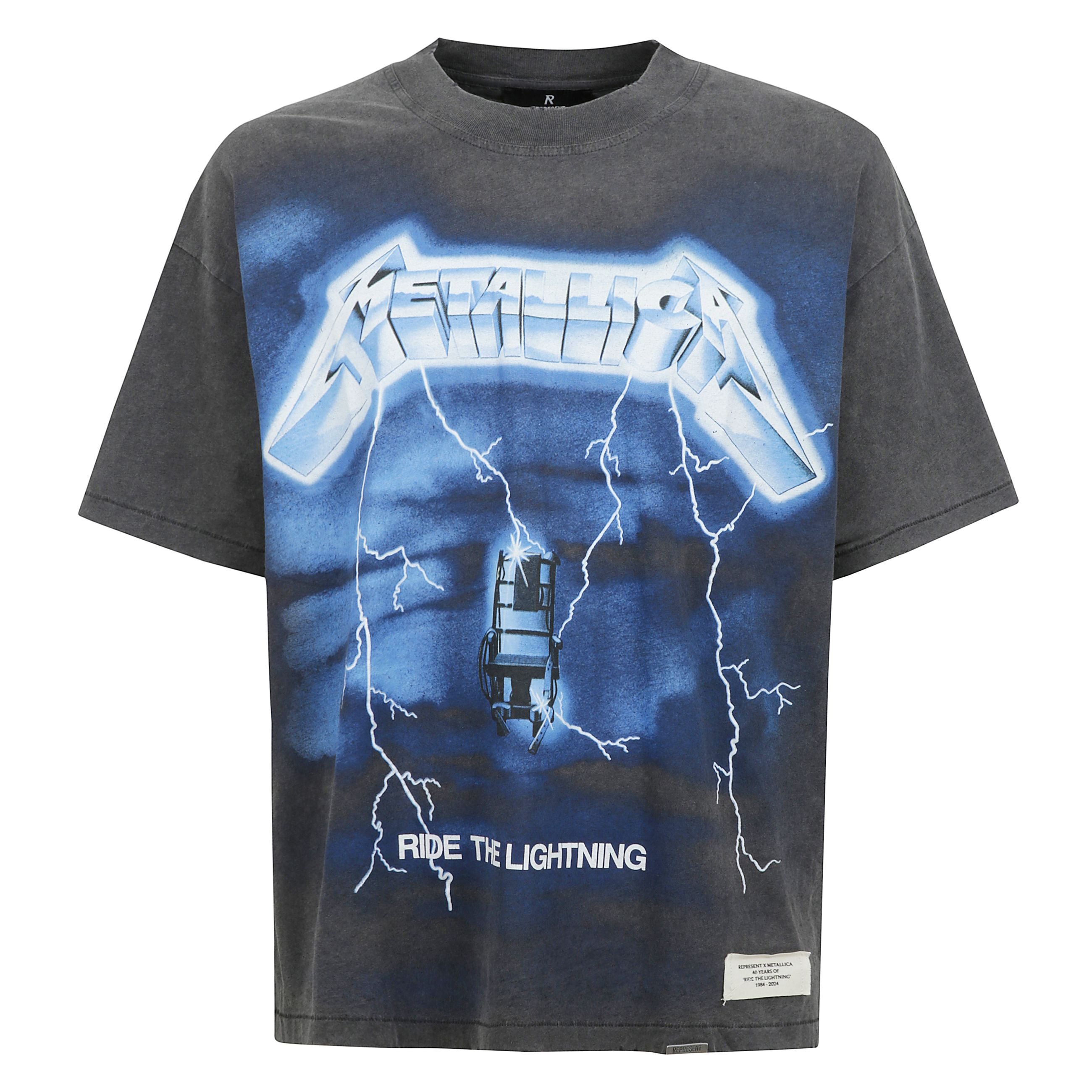 Metallica master of puppets t-shirt a maniche corte con spalle scese e applicazione laterale con logo