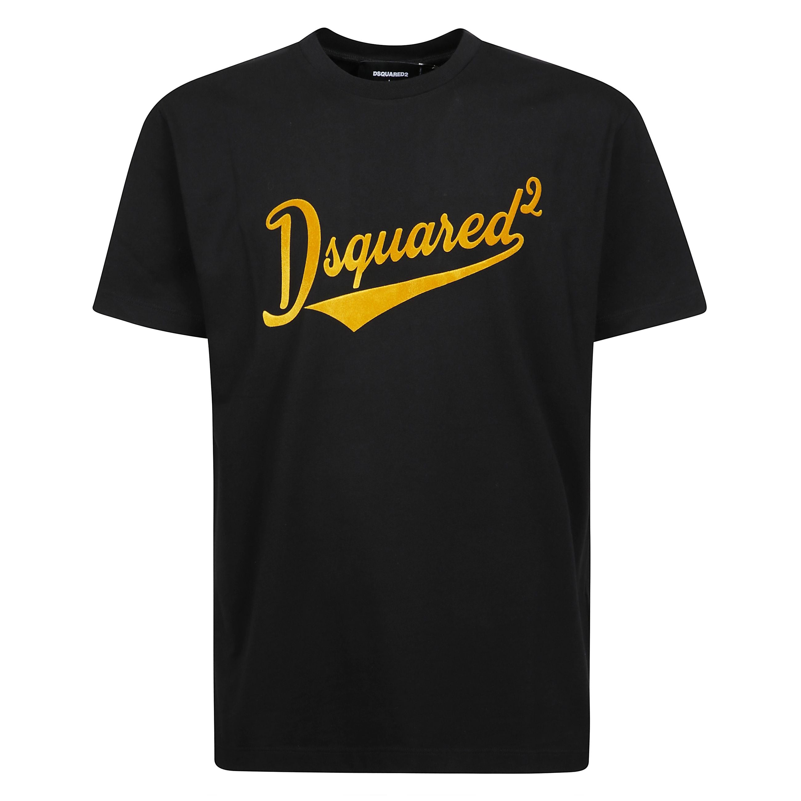 Dichiara il tuo stile e afferma la tua personalitÃ  con questa t-shirt girocollo dalla vestibilitÃ  regular. realizzata in morbido jersey di cotone, Ã¨ rifinita con la stampa flock dsquared2 che aggiunge una nota tattile lussuosa.