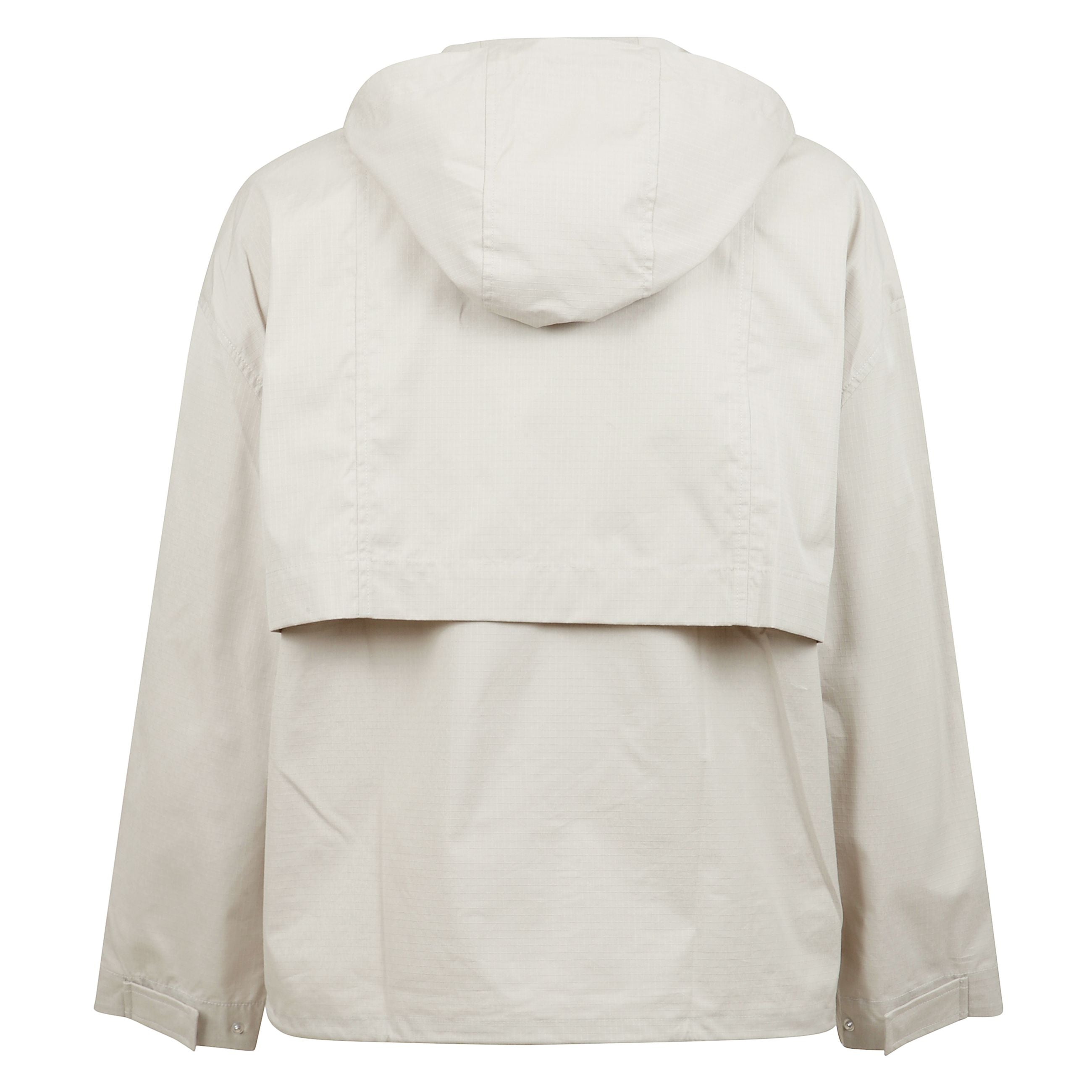 Giacca a vento con cappuccio e zip.