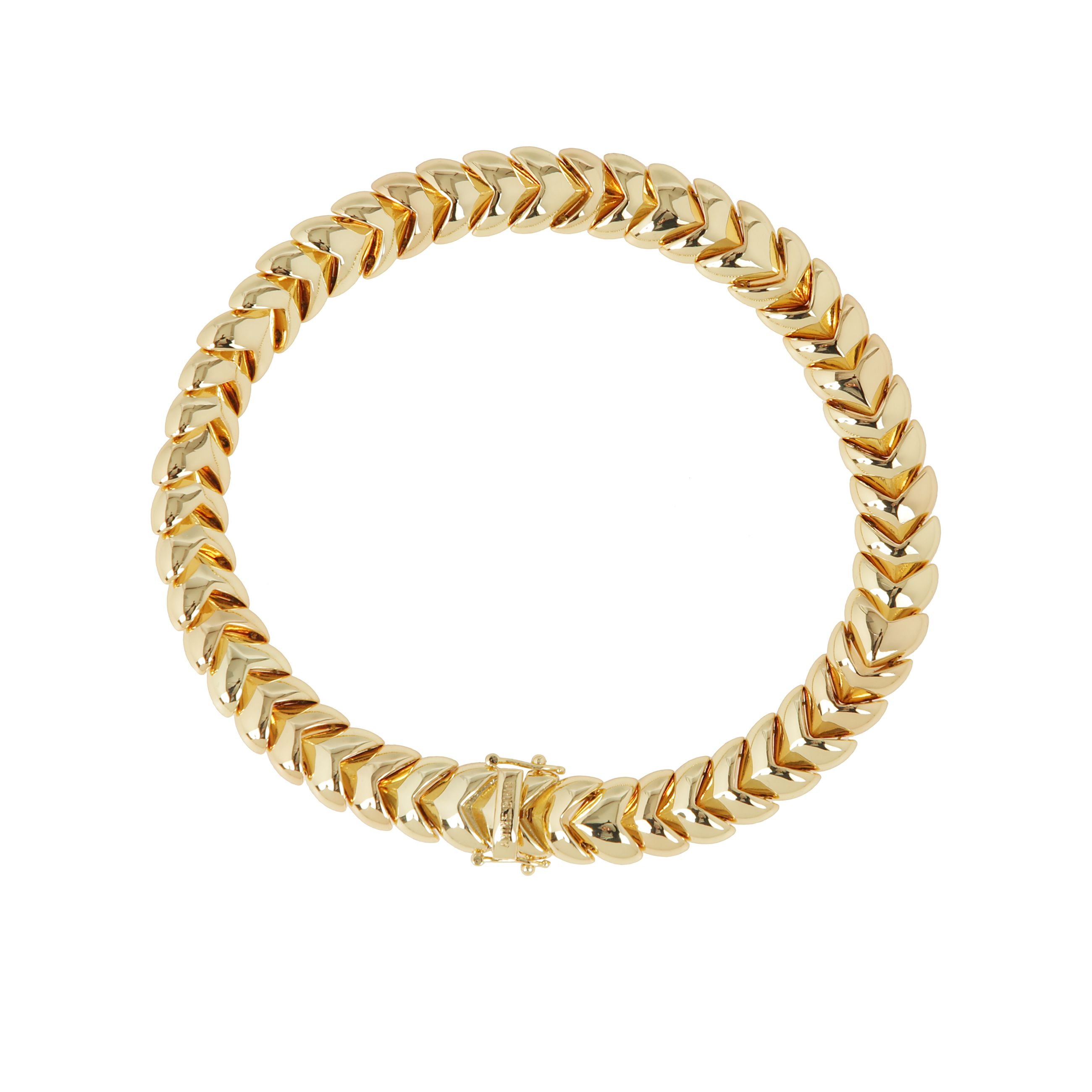 Collana a catena e chiusura a fermaglio