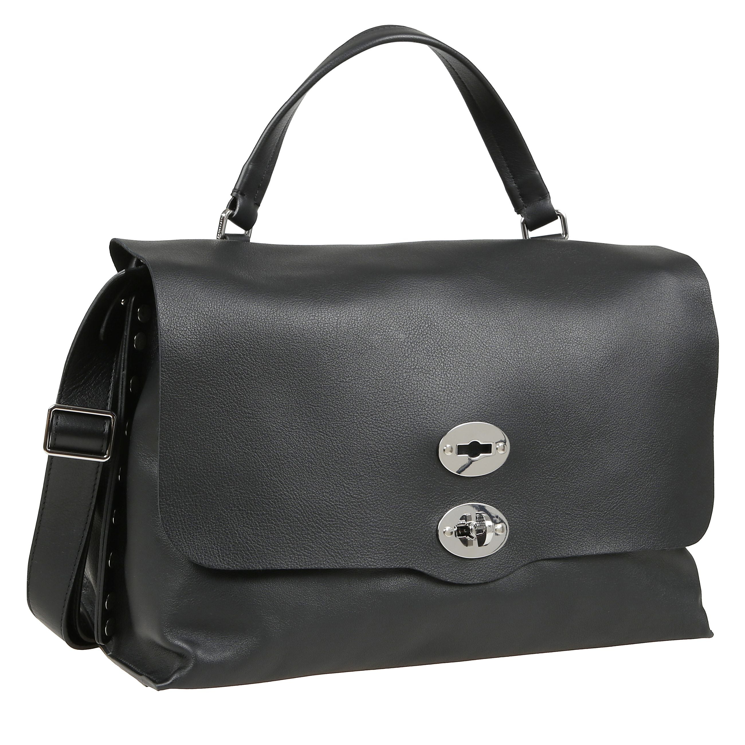 Borsa a mano con tracolla modello in pelle liscia. dotata di tracolla regolabile, doppio scomparto interno, chiusura a girello e borchie laterali