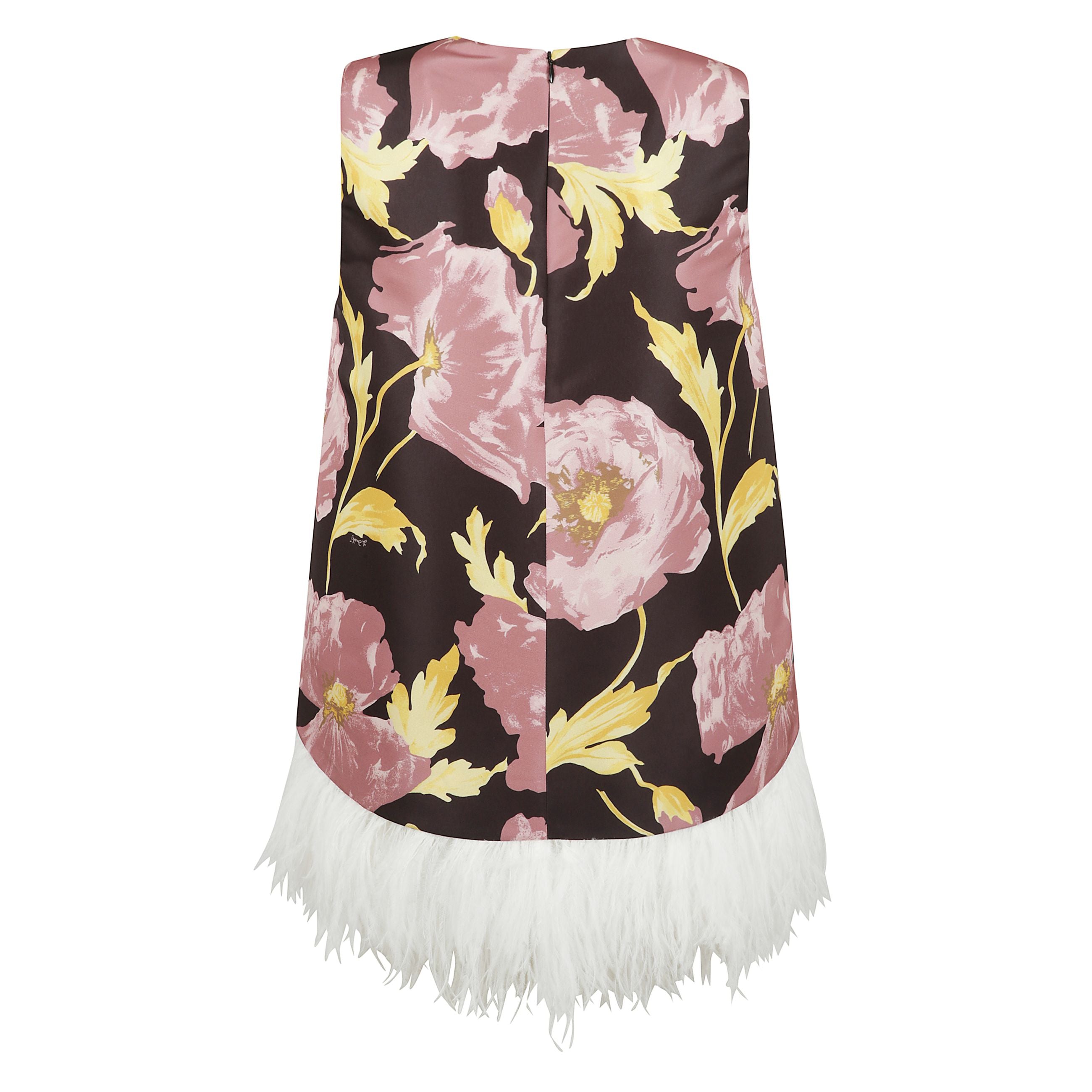 Il la scala top firmato la doublej Ã¨ realizzato in prezioso faille stampato, si distingue per la sua linea ad a che valorizza con grazia la figura, mentre il collo tondo e il taglio senza maniche aggiungono un tocco di sobria essenzialitÃ .
il bordo arri