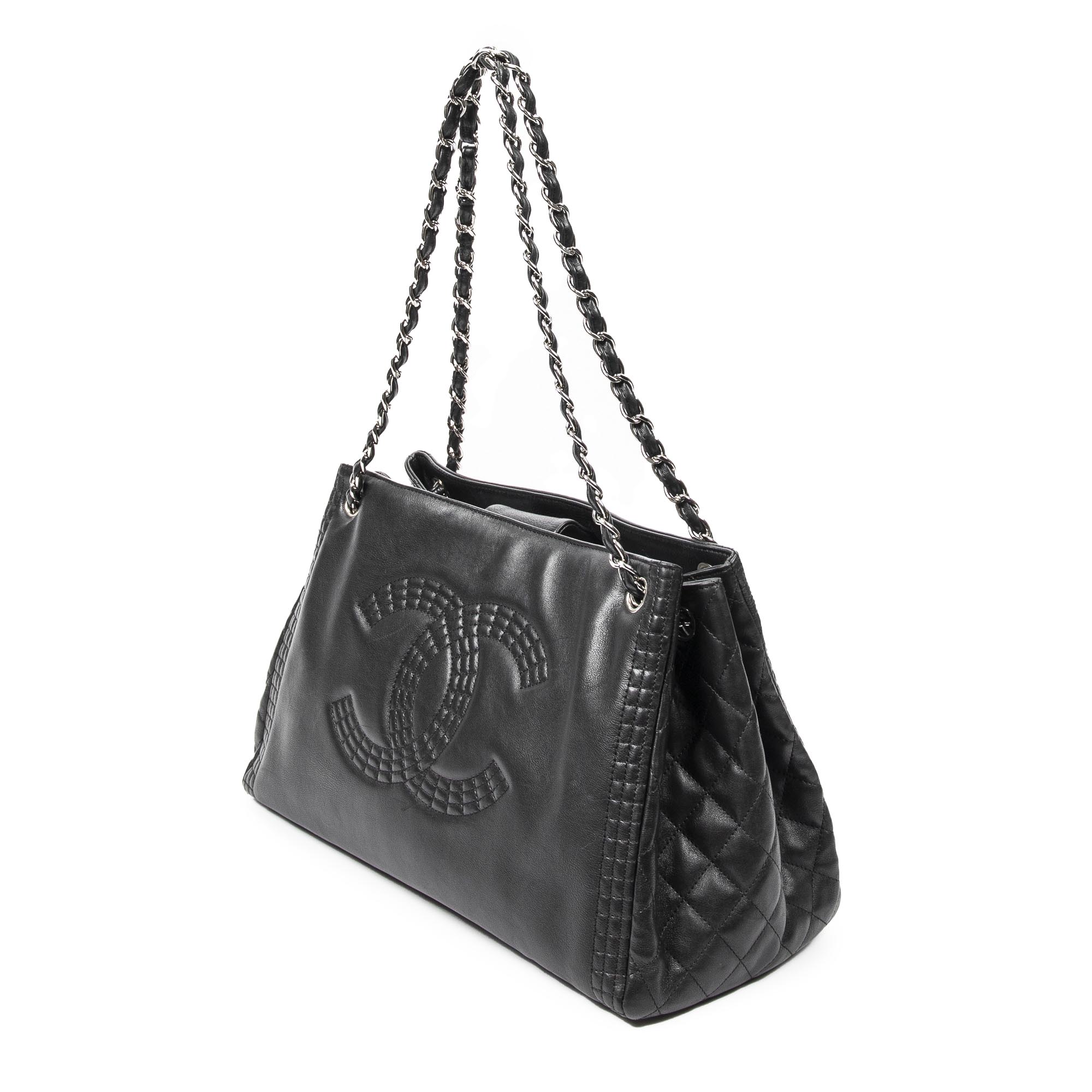 CC Drawstring Chain Tote 