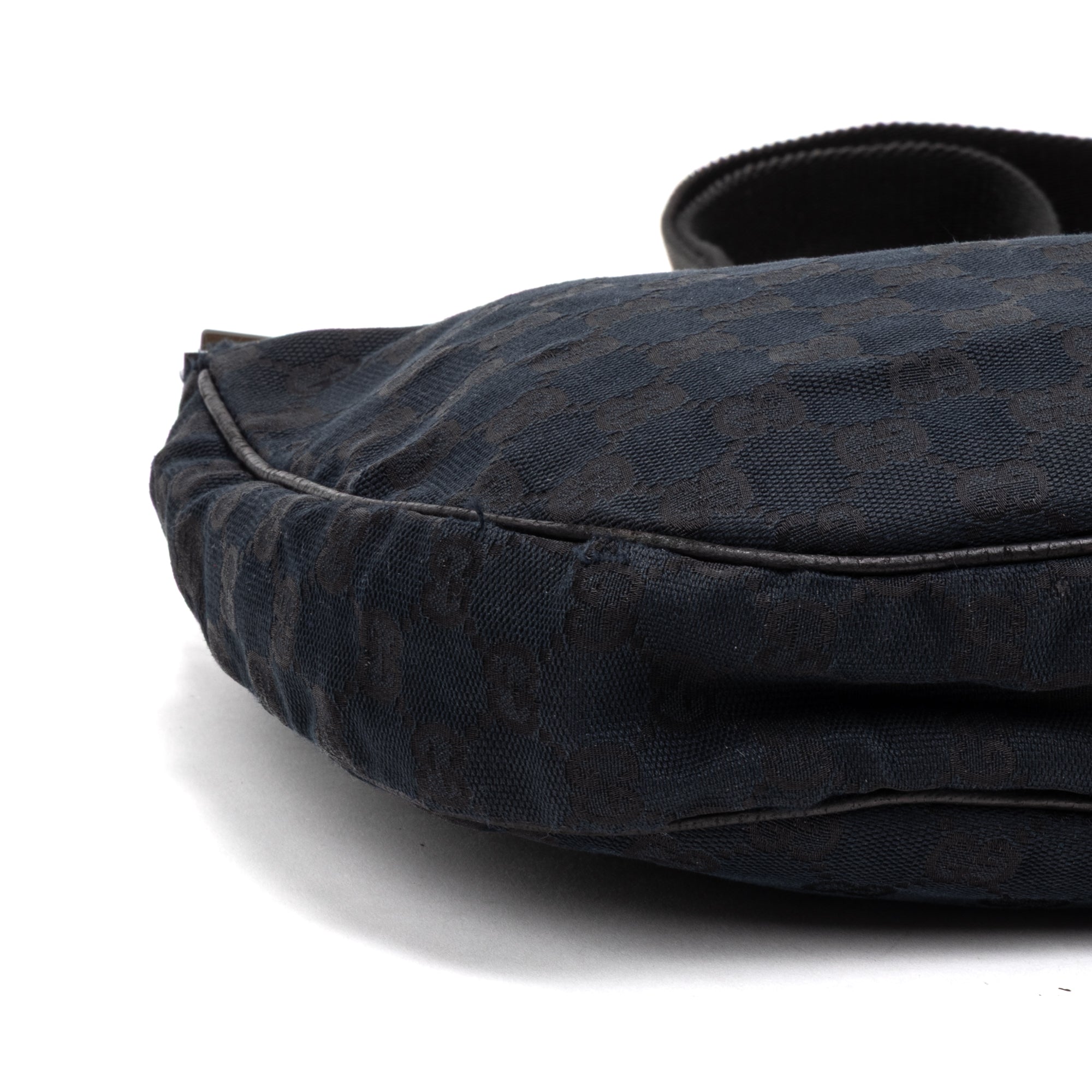 Round Messenger 